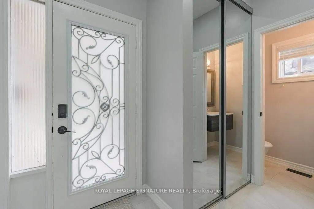 48 Lawndale Crescent, #Main