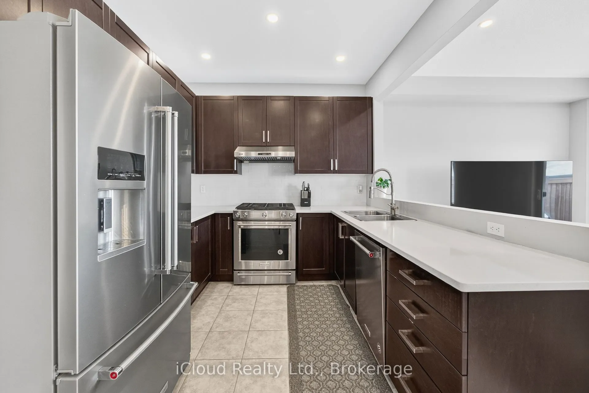 617 Mockridge Terrace