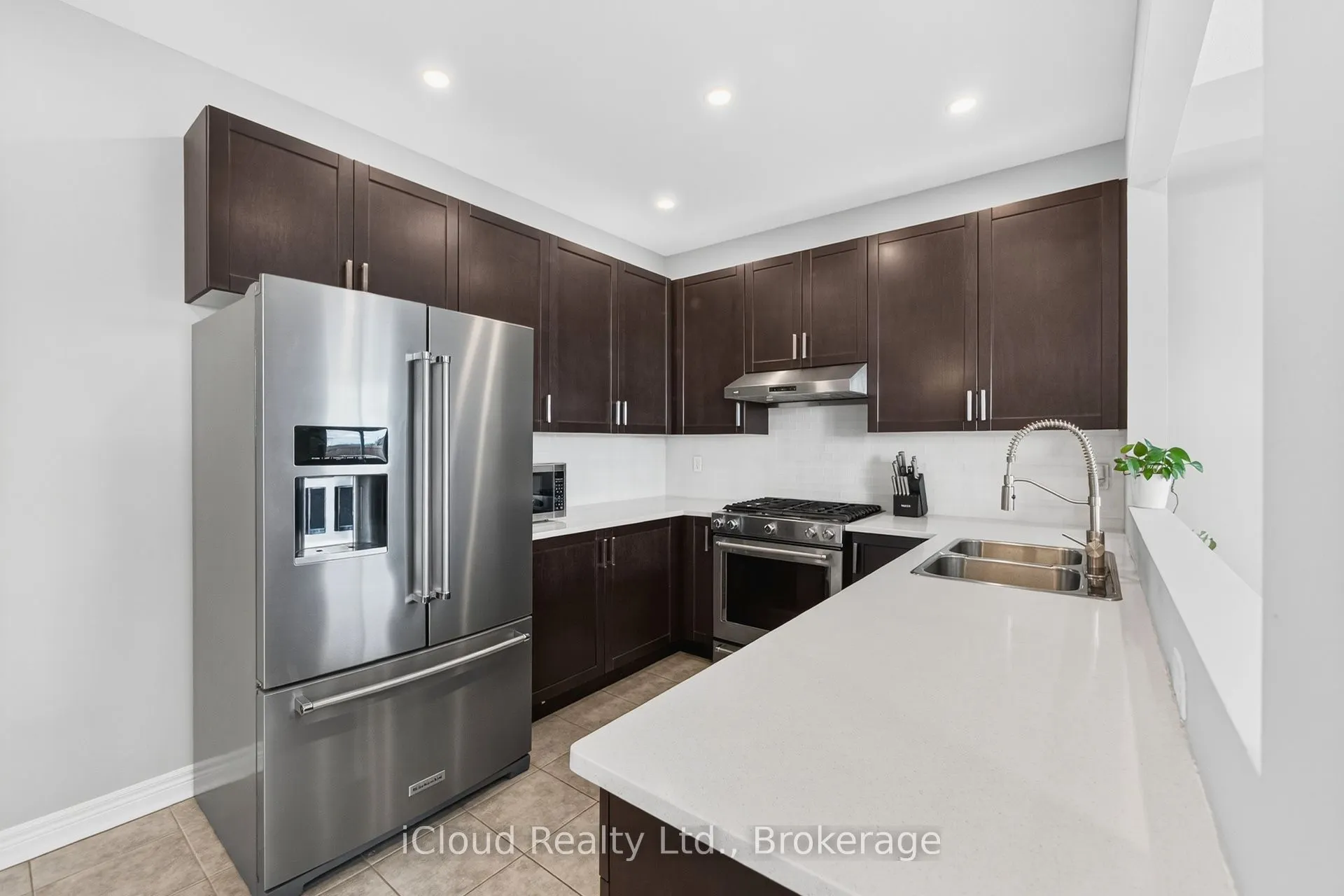 617 Mockridge Terrace