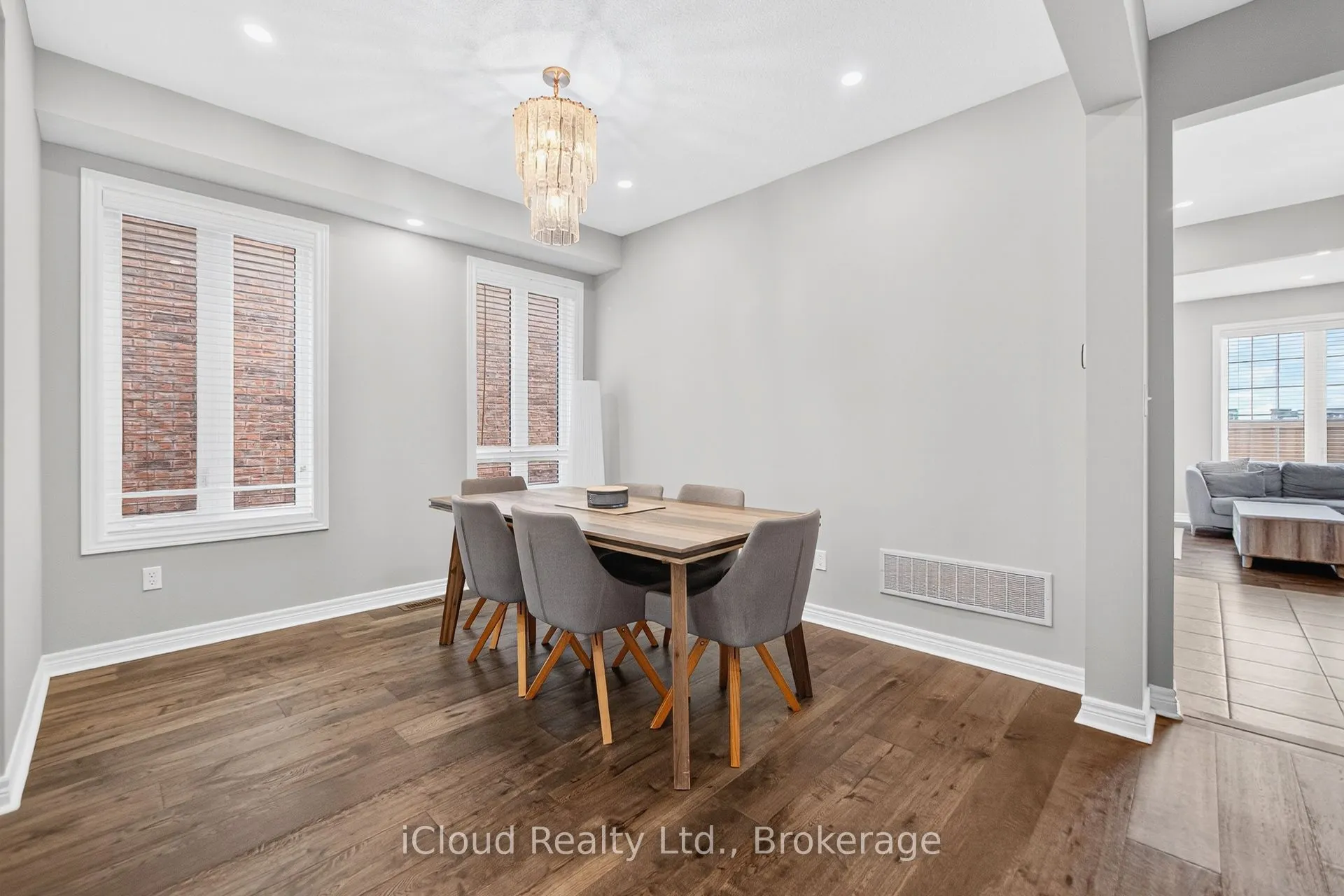 617 Mockridge Terrace