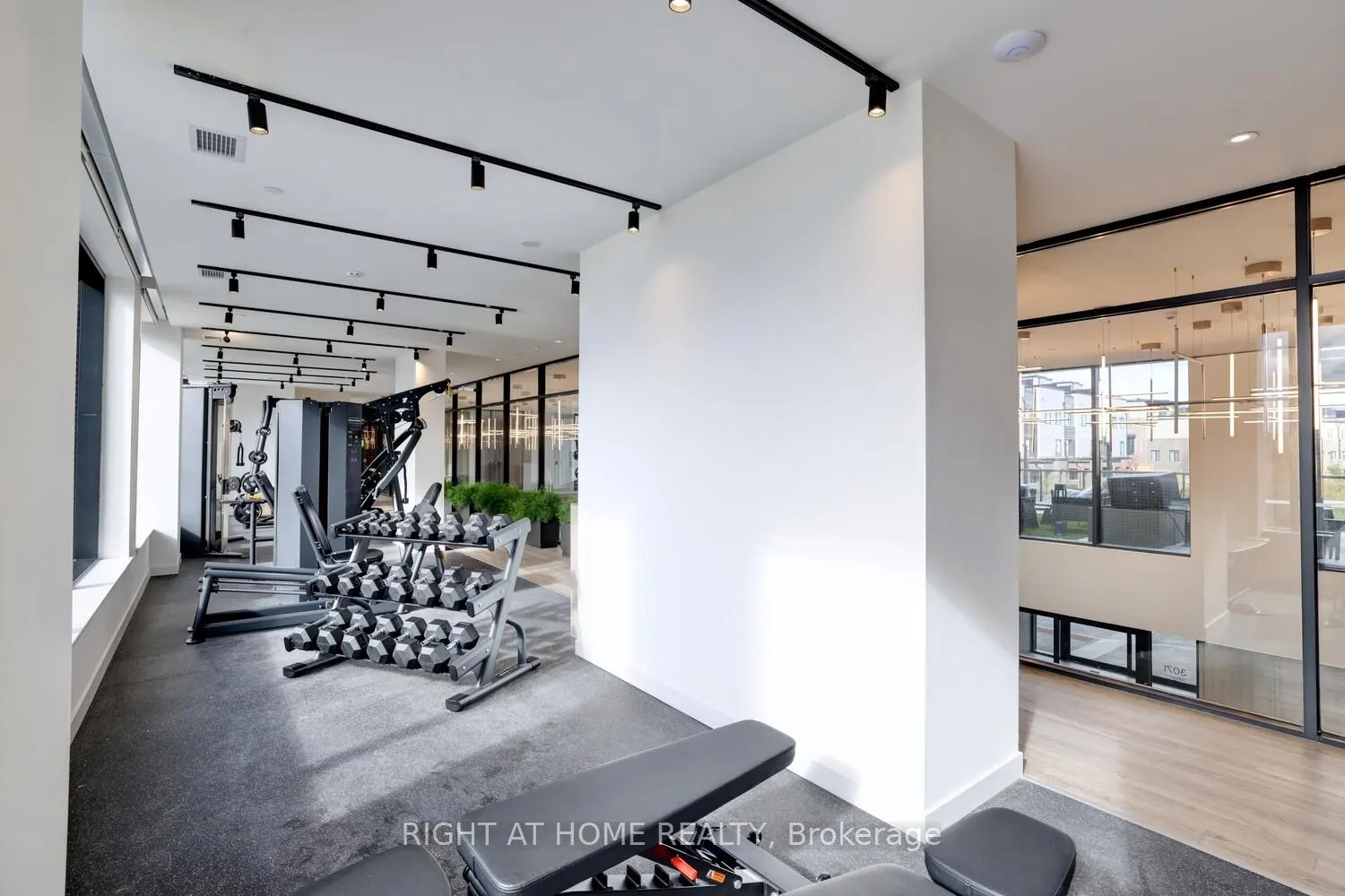 3071 Trafalgar Road, #410