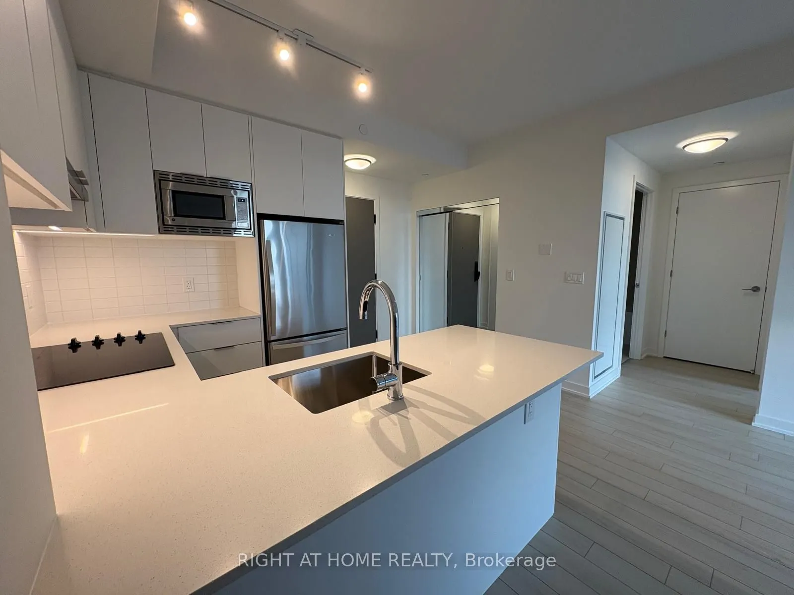 3071 Trafalgar Road, #410