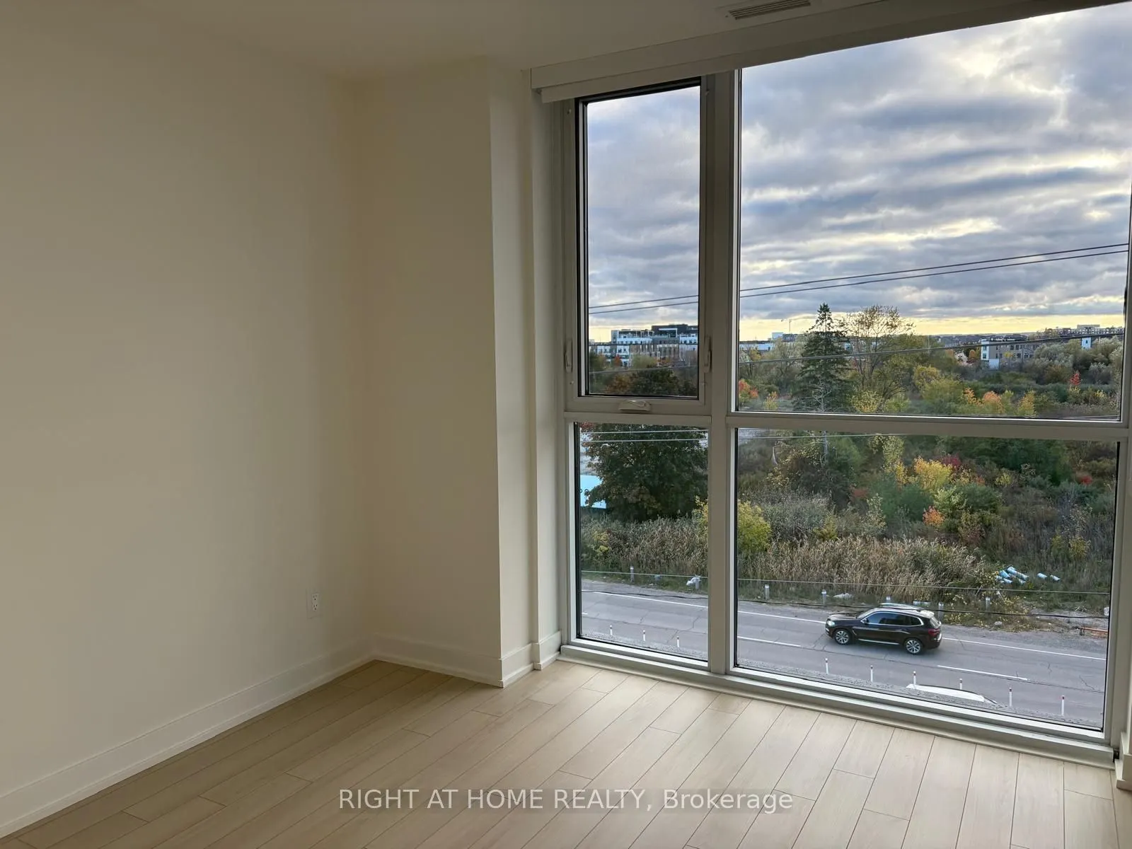 3071 Trafalgar Road, #410