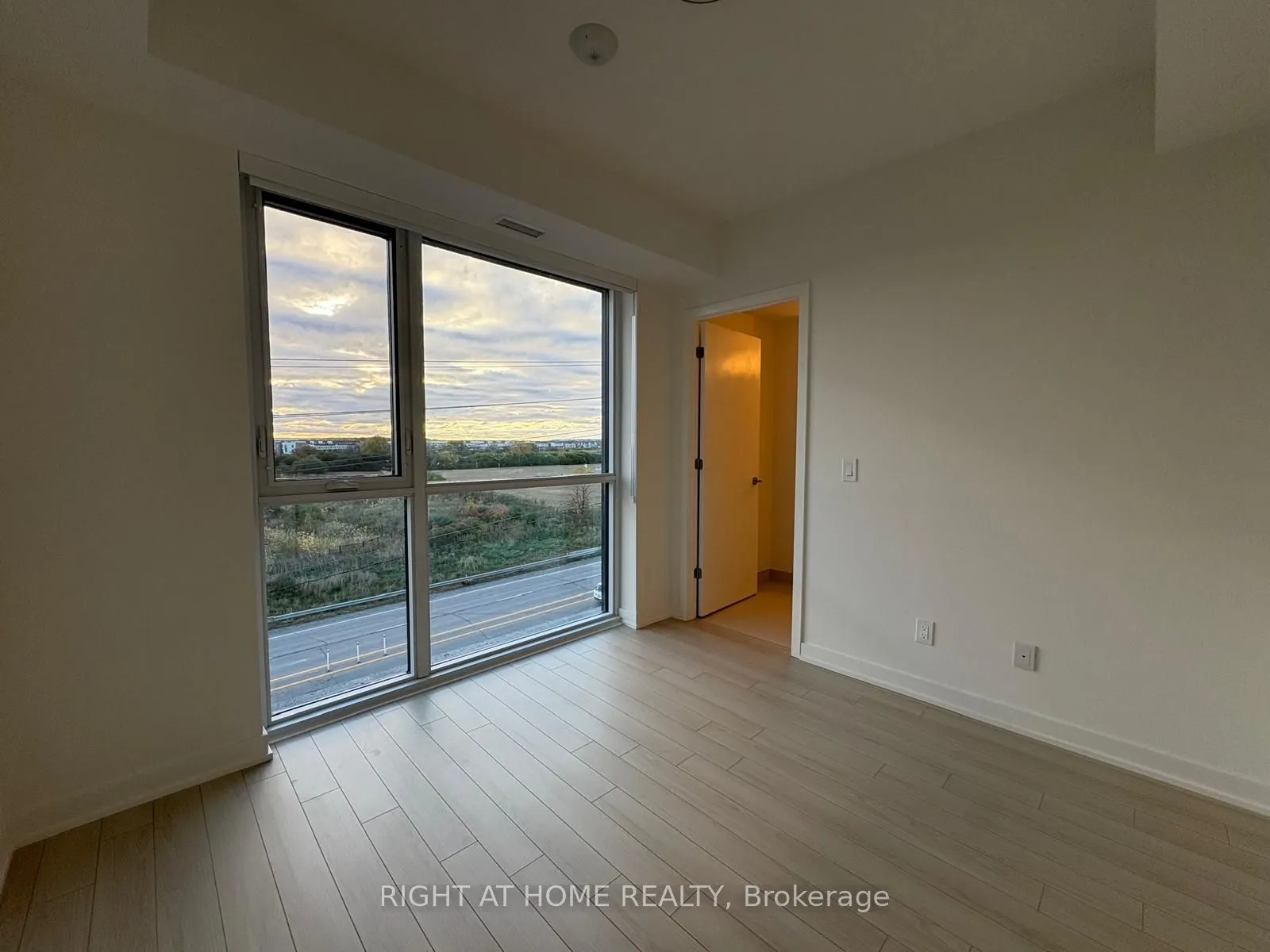 3071 Trafalgar Road, #410