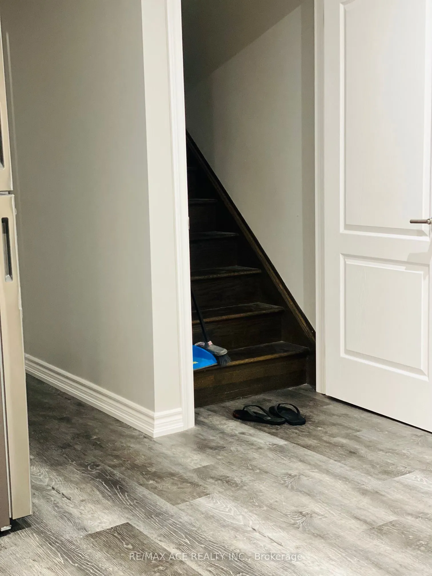 152 Sea Drifter Crescent