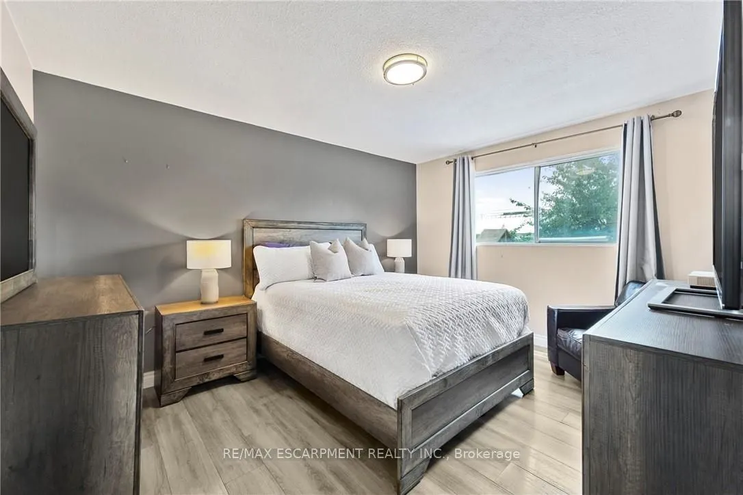 1196 Dowland Crescent