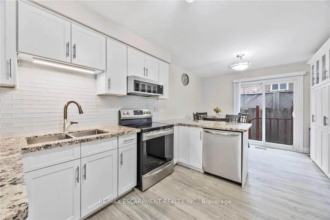 1196 Dowland Crescent