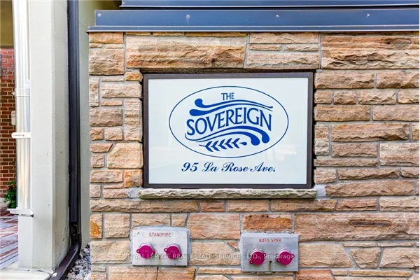 95 La Rose Avenue, #704