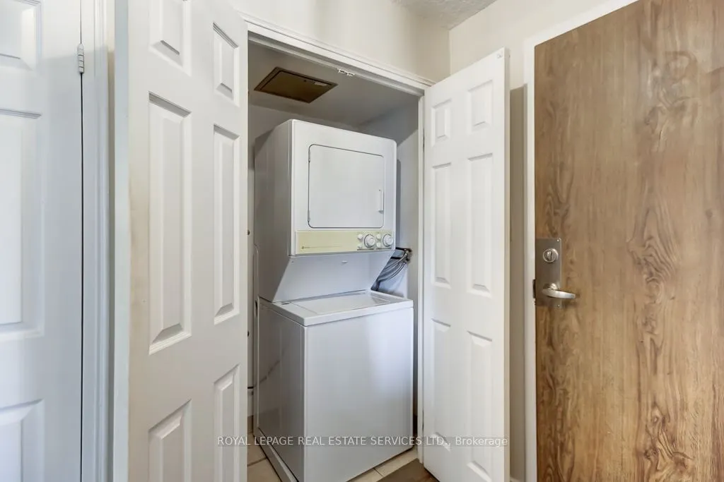 95 La Rose Avenue, #704