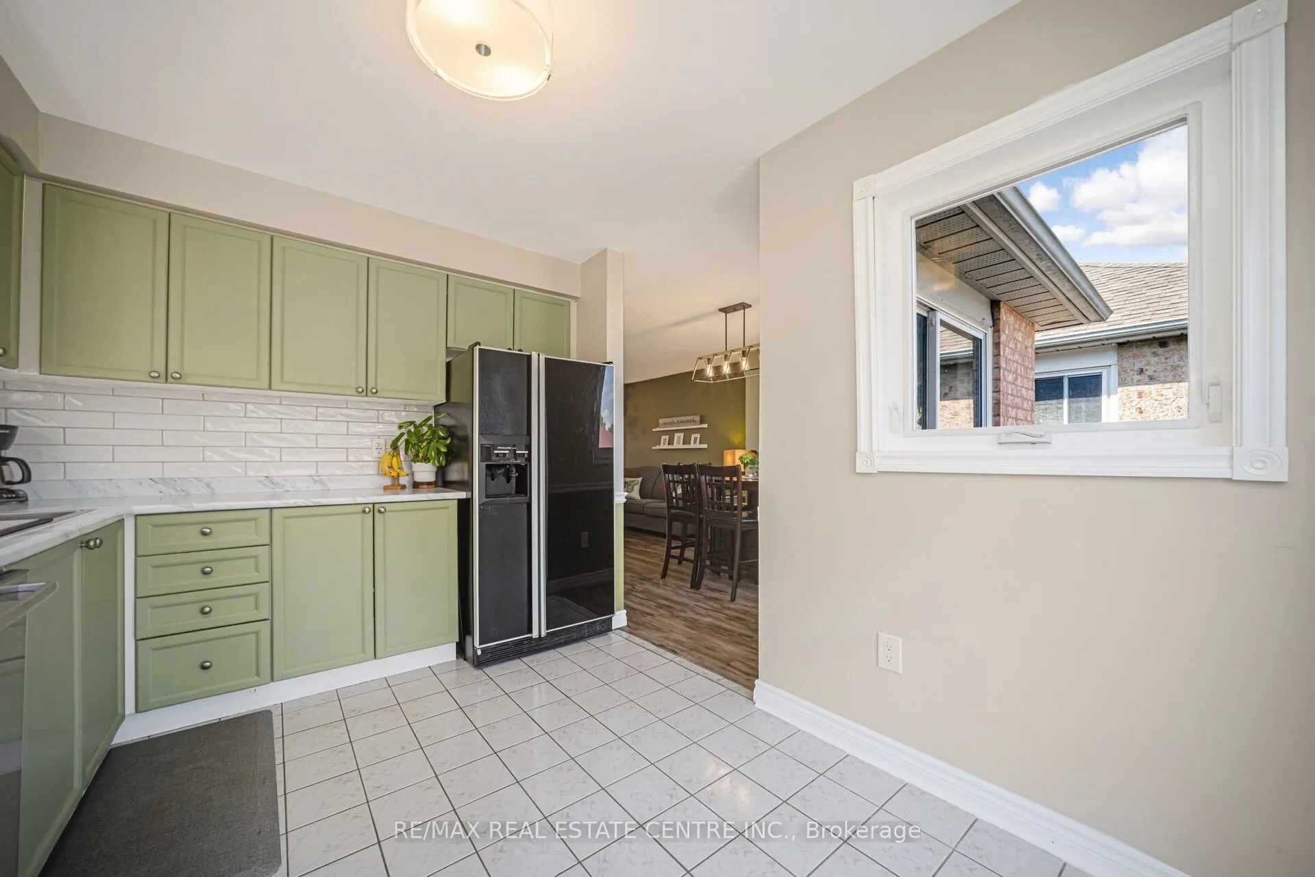 19 Silkwood Crescent