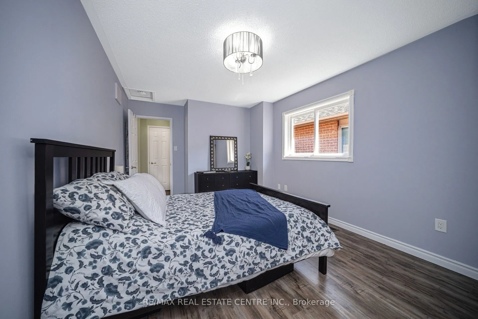 19 Silkwood Crescent