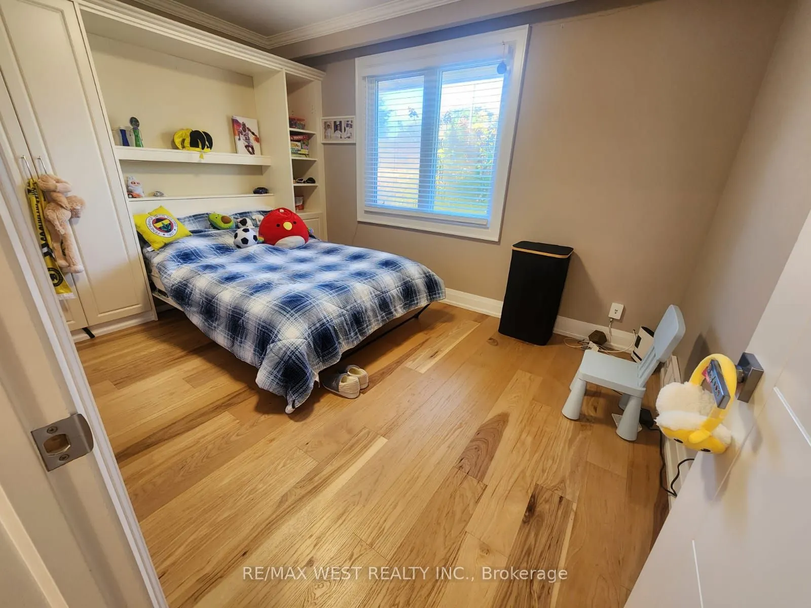 44 Landron Crescent, #Main Floor