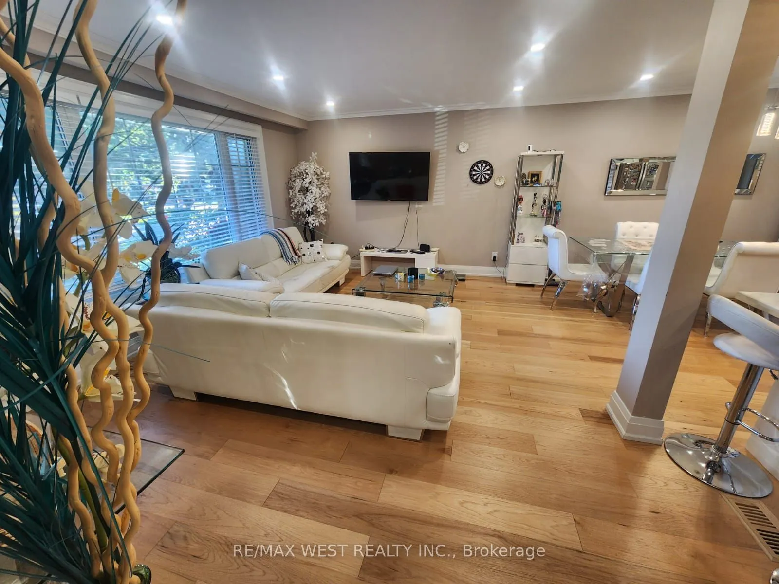 44 Landron Crescent, #Main Floor