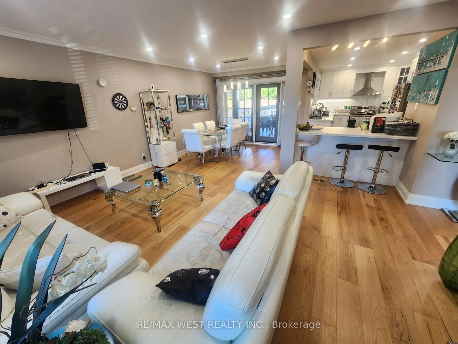 44 Landron Crescent, #Main Floor