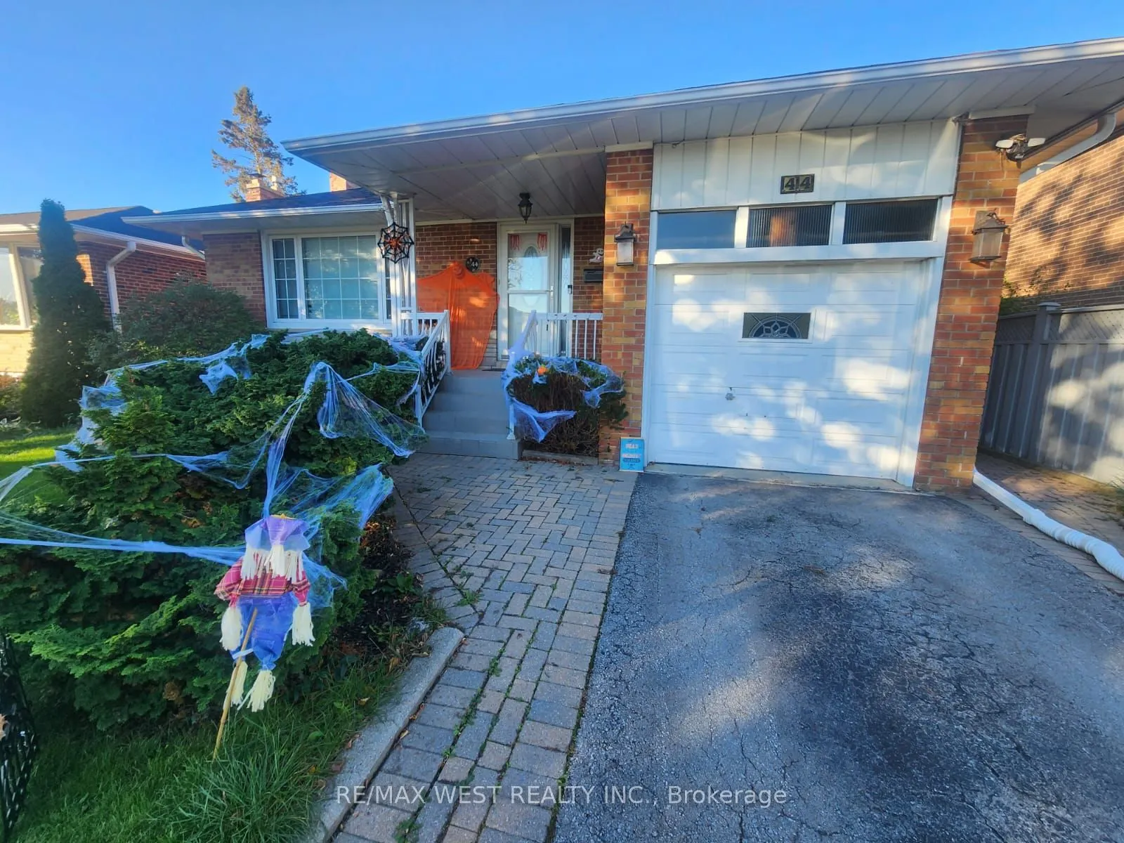 44 Landron Crescent, #Main Floor