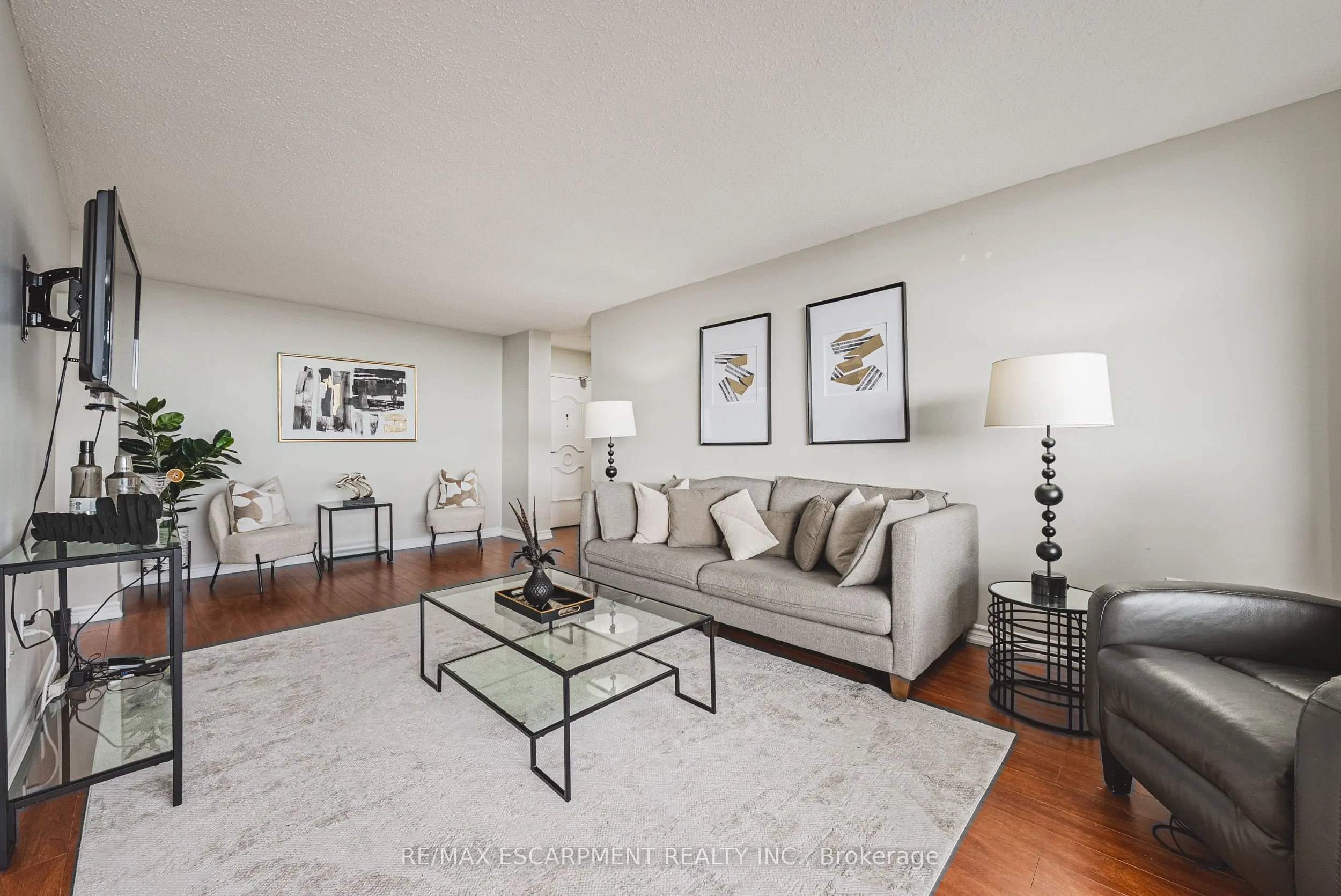 2055 UPPER MIDDLE Road, #1206