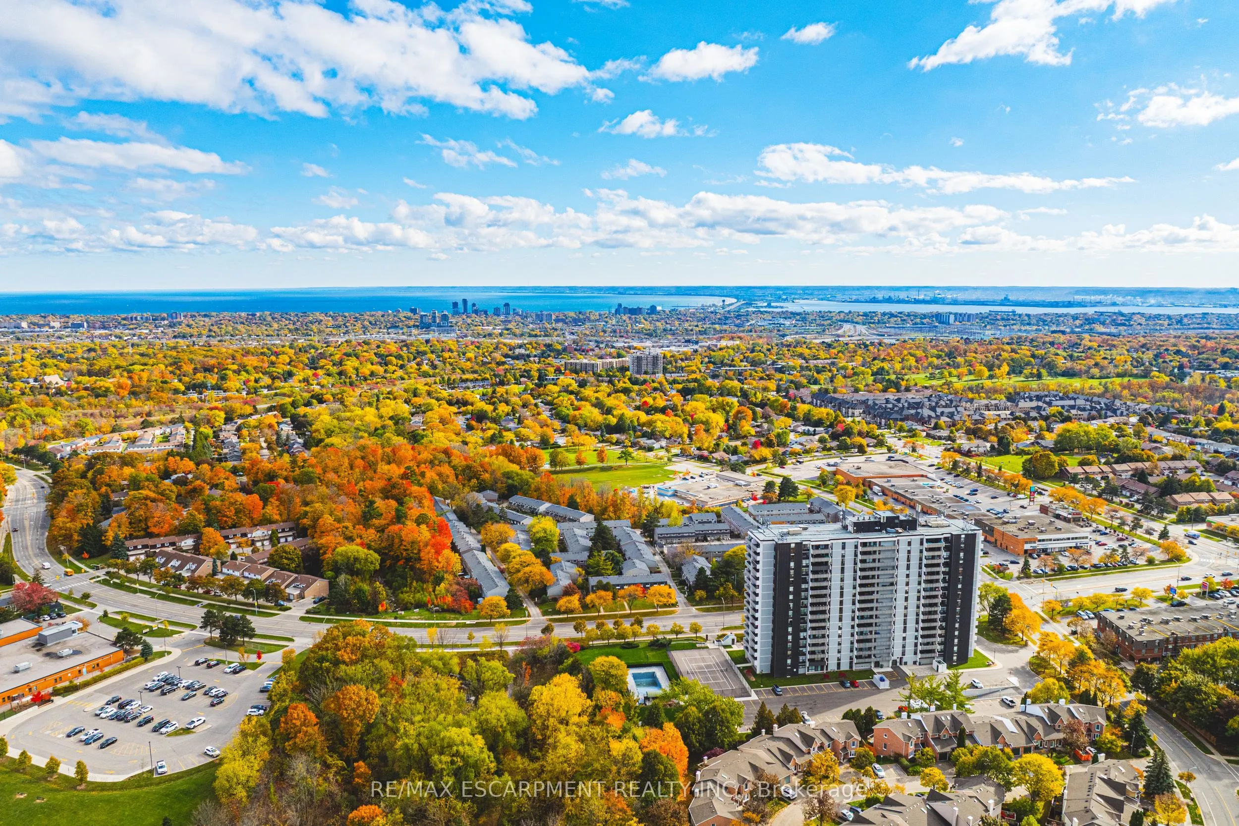 2055 UPPER MIDDLE Road, #1206