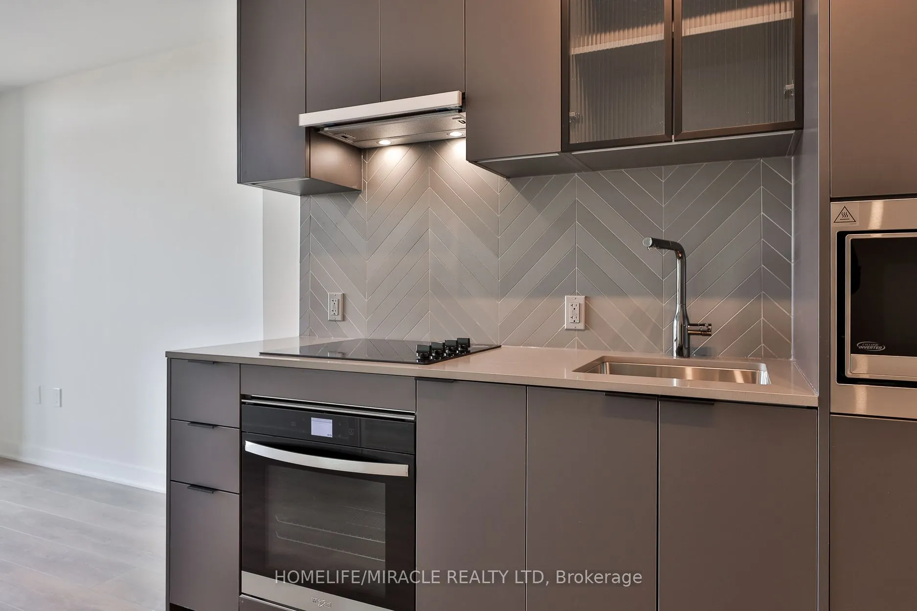 1007 The Queensway, #317