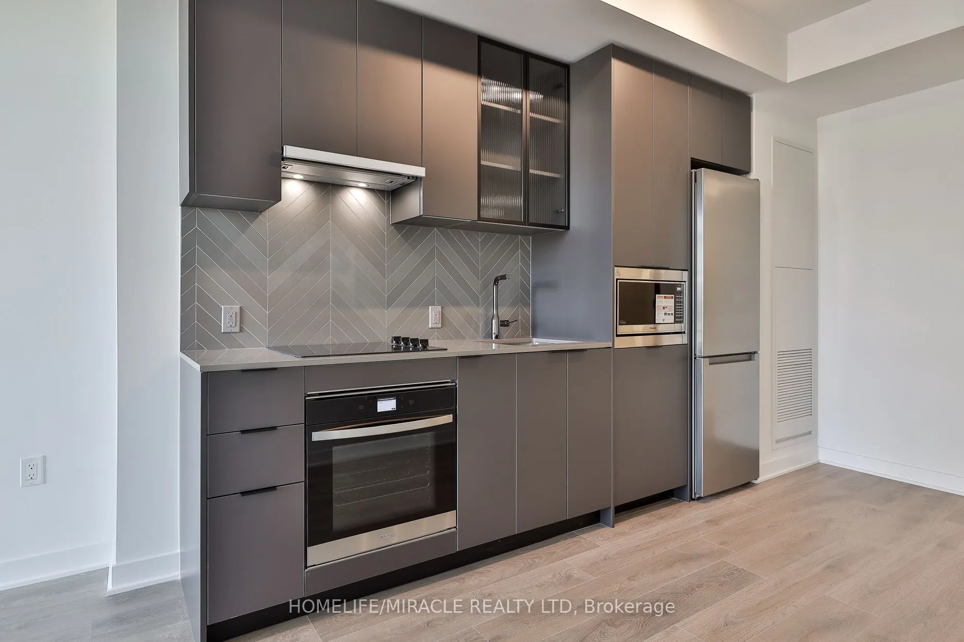 1007 The Queensway, #317