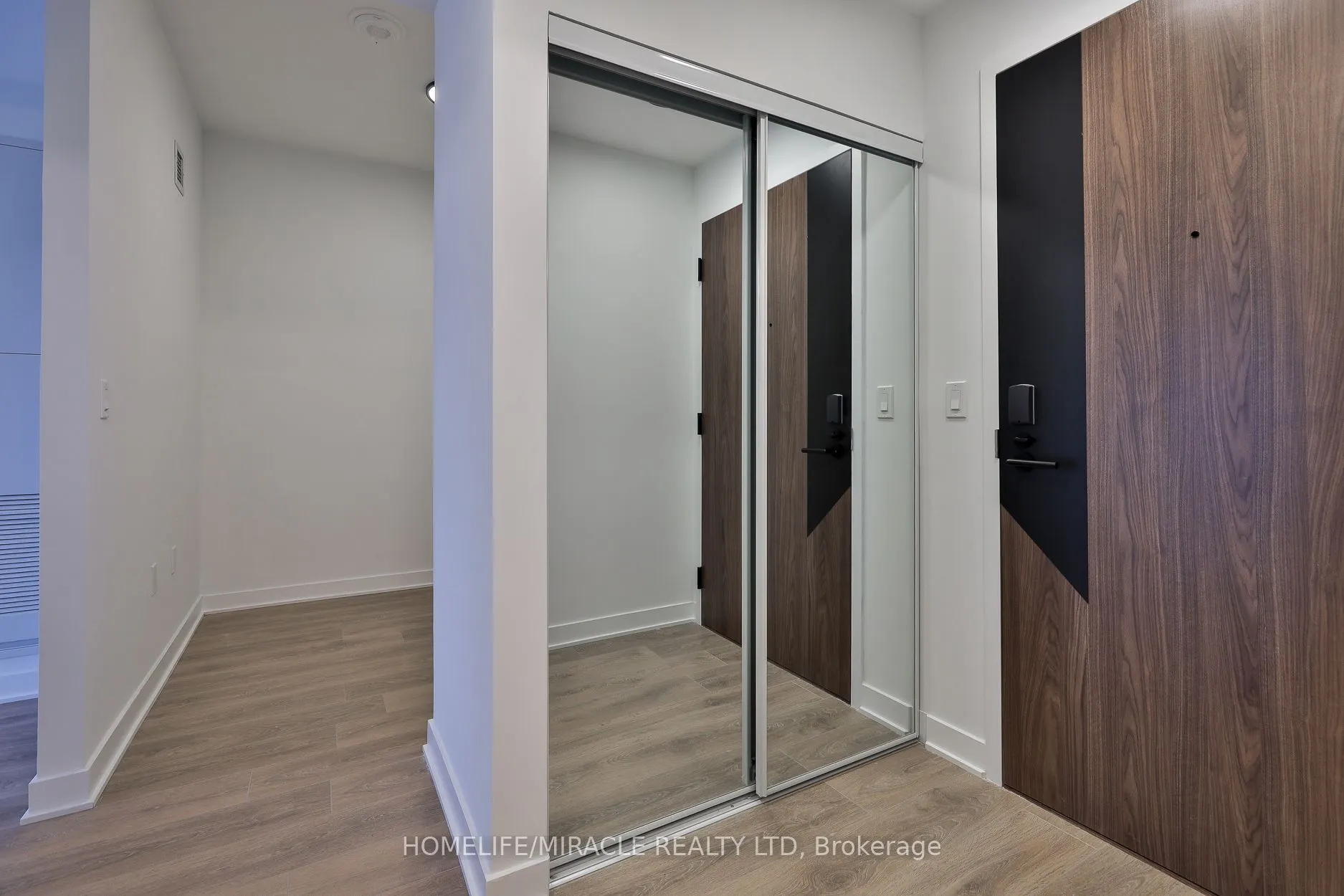 1007 The Queensway, #317