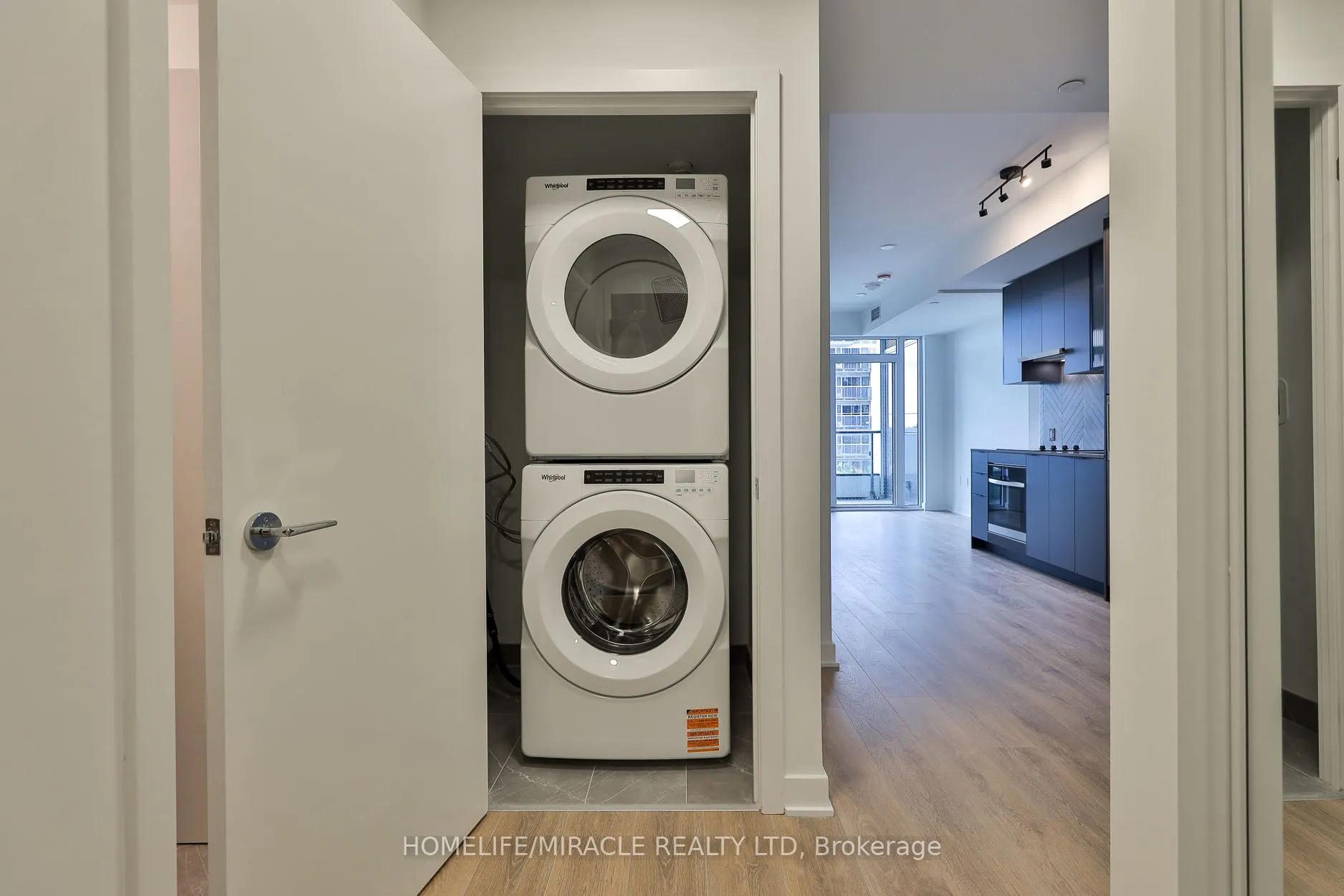 1007 The Queensway, #317