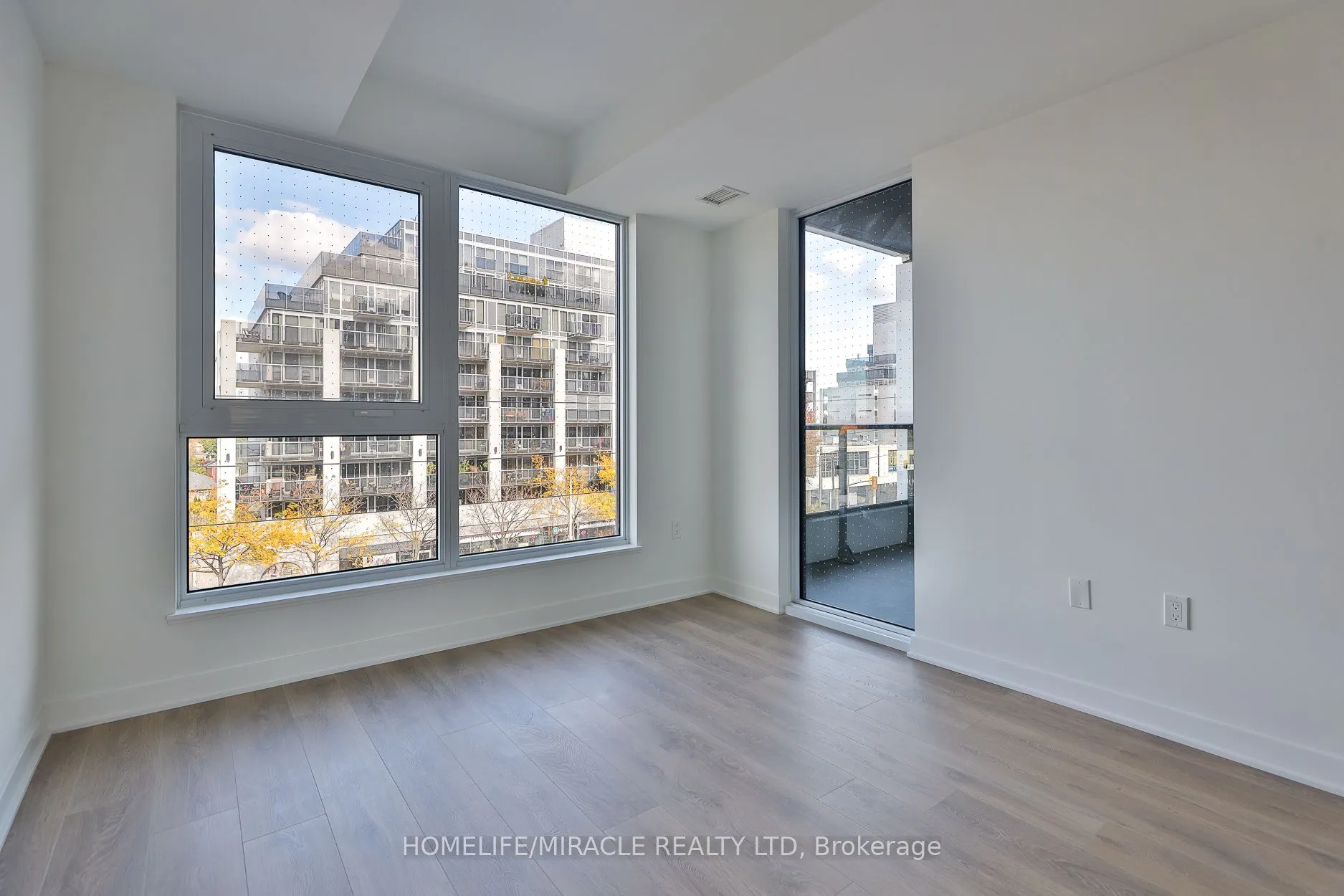 1007 The Queensway, #317