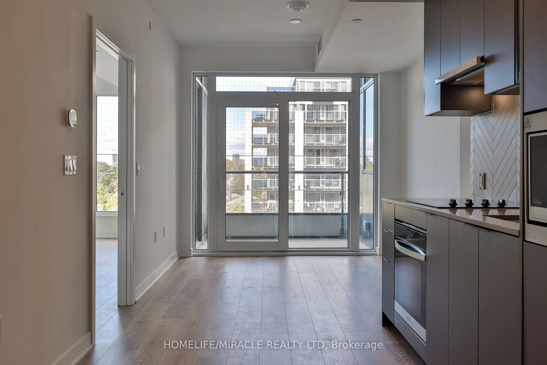 1007 The Queensway, #317