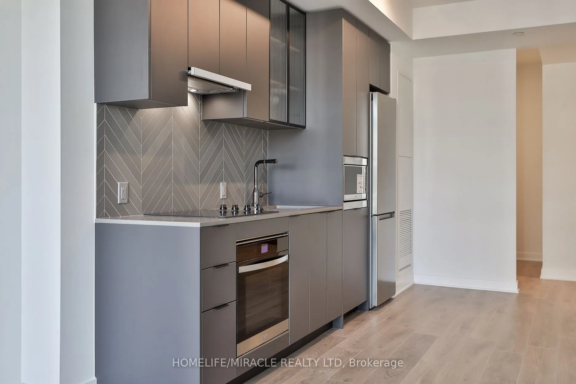 1007 The Queensway, #317