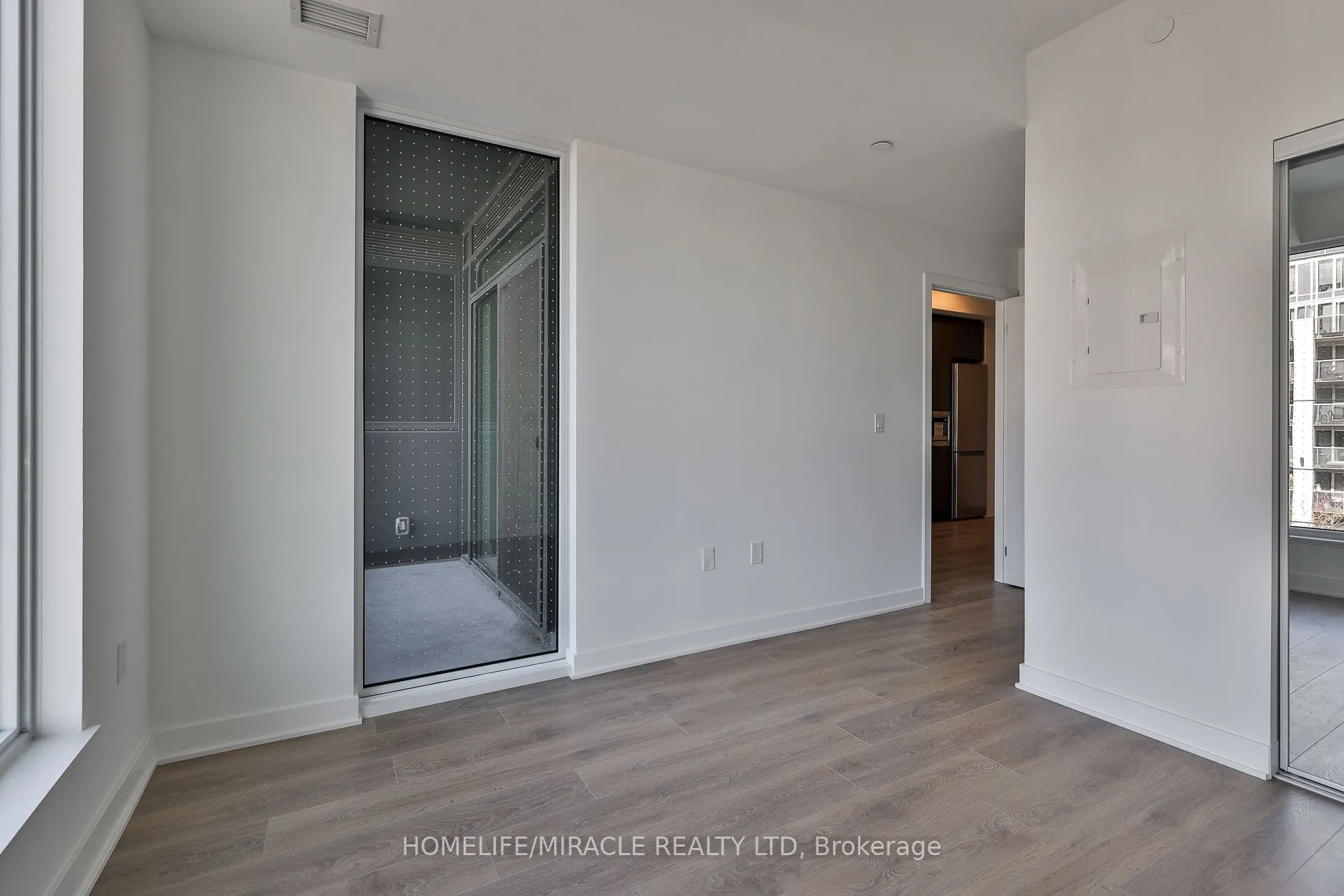 1007 The Queensway, #317