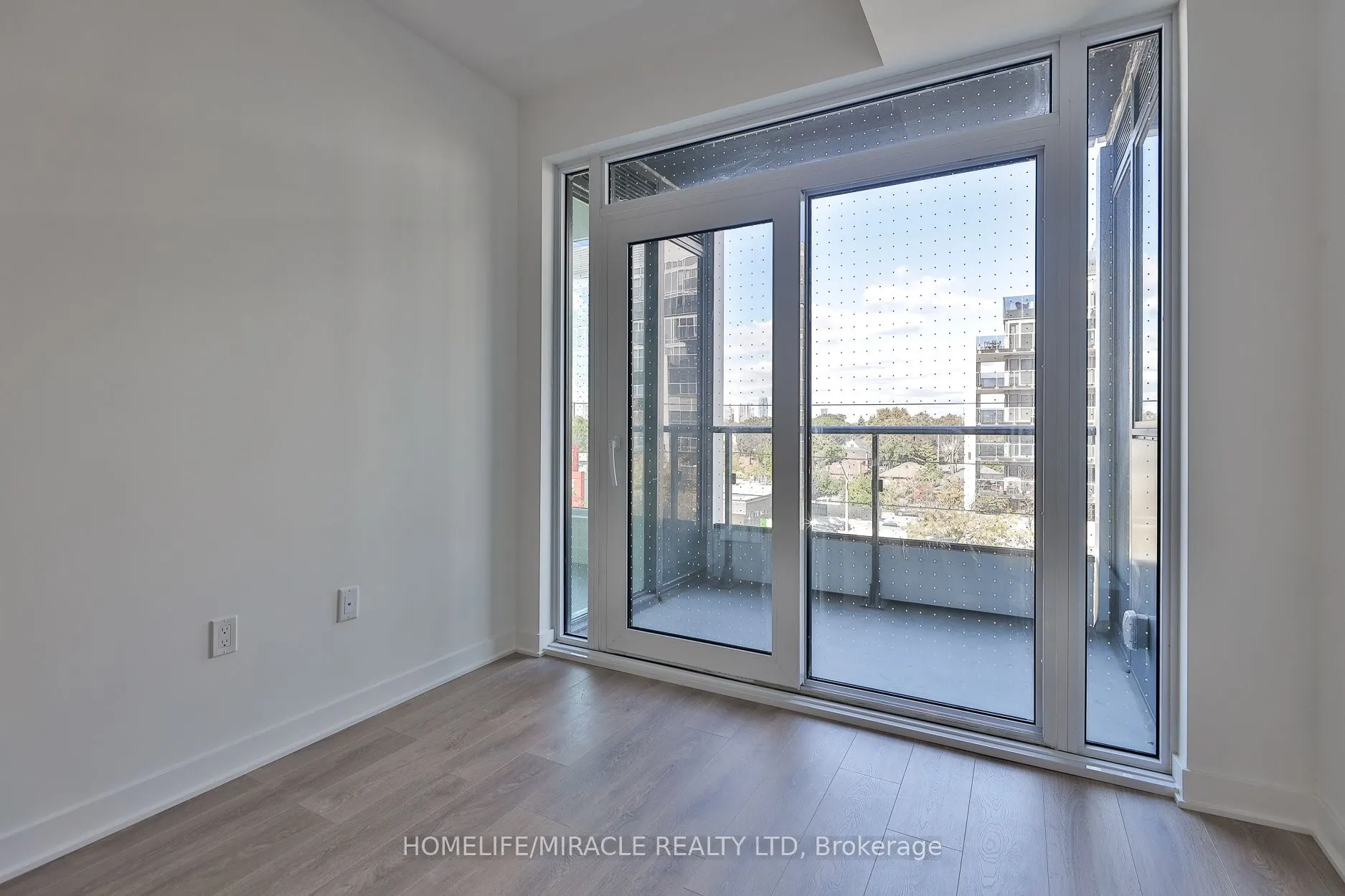 1007 The Queensway, #317