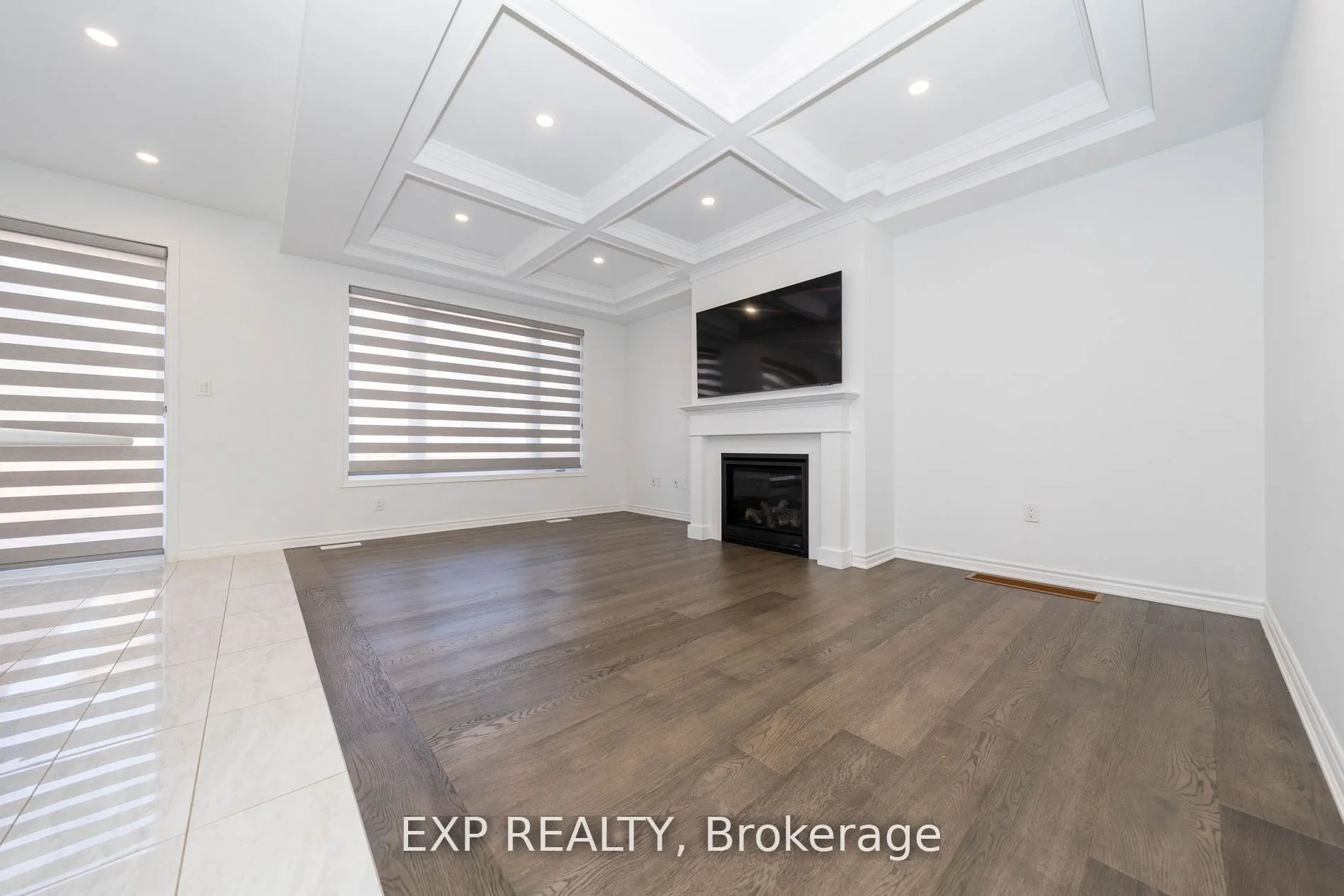 558 Kennedy Circle W