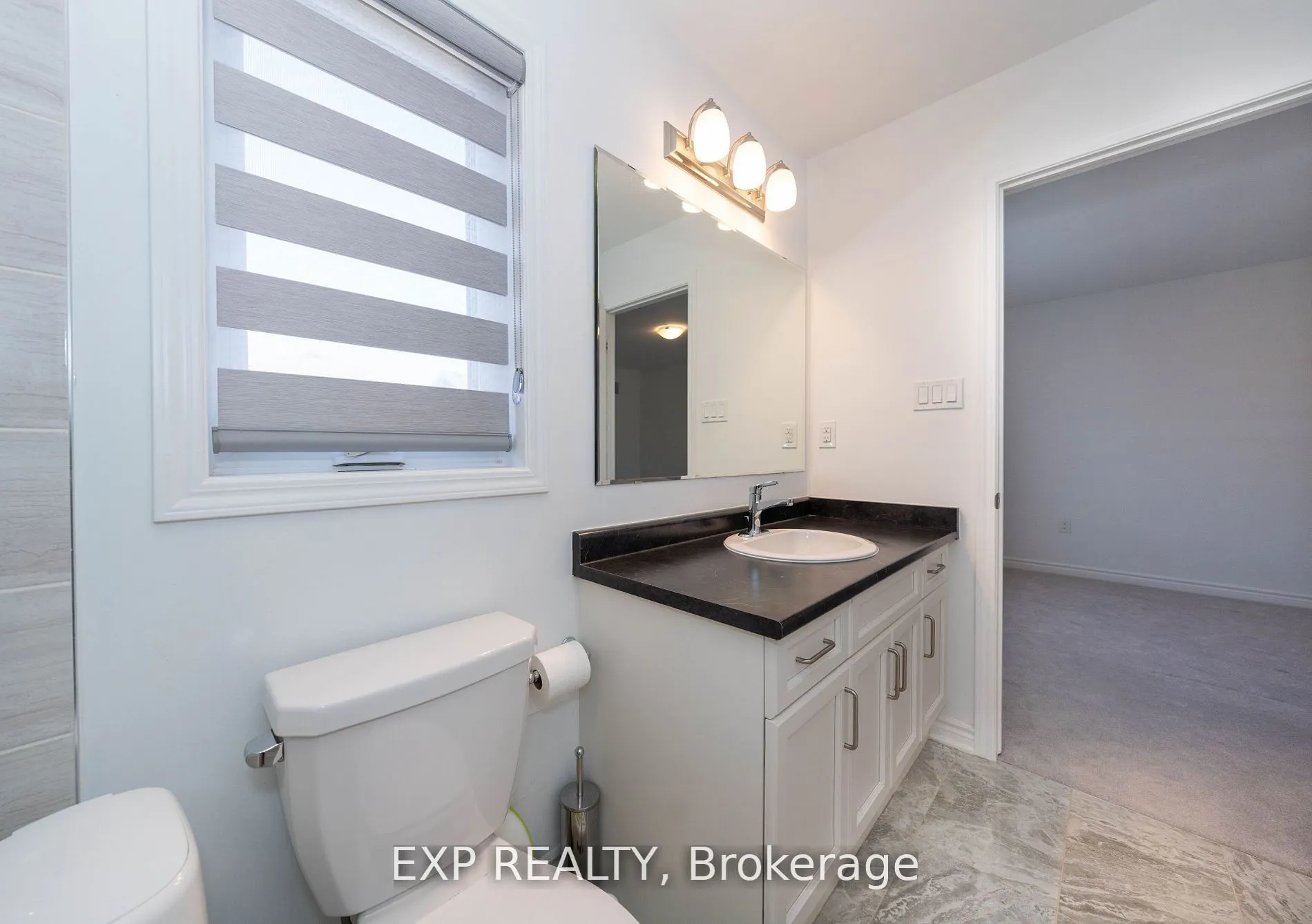 558 Kennedy Circle W