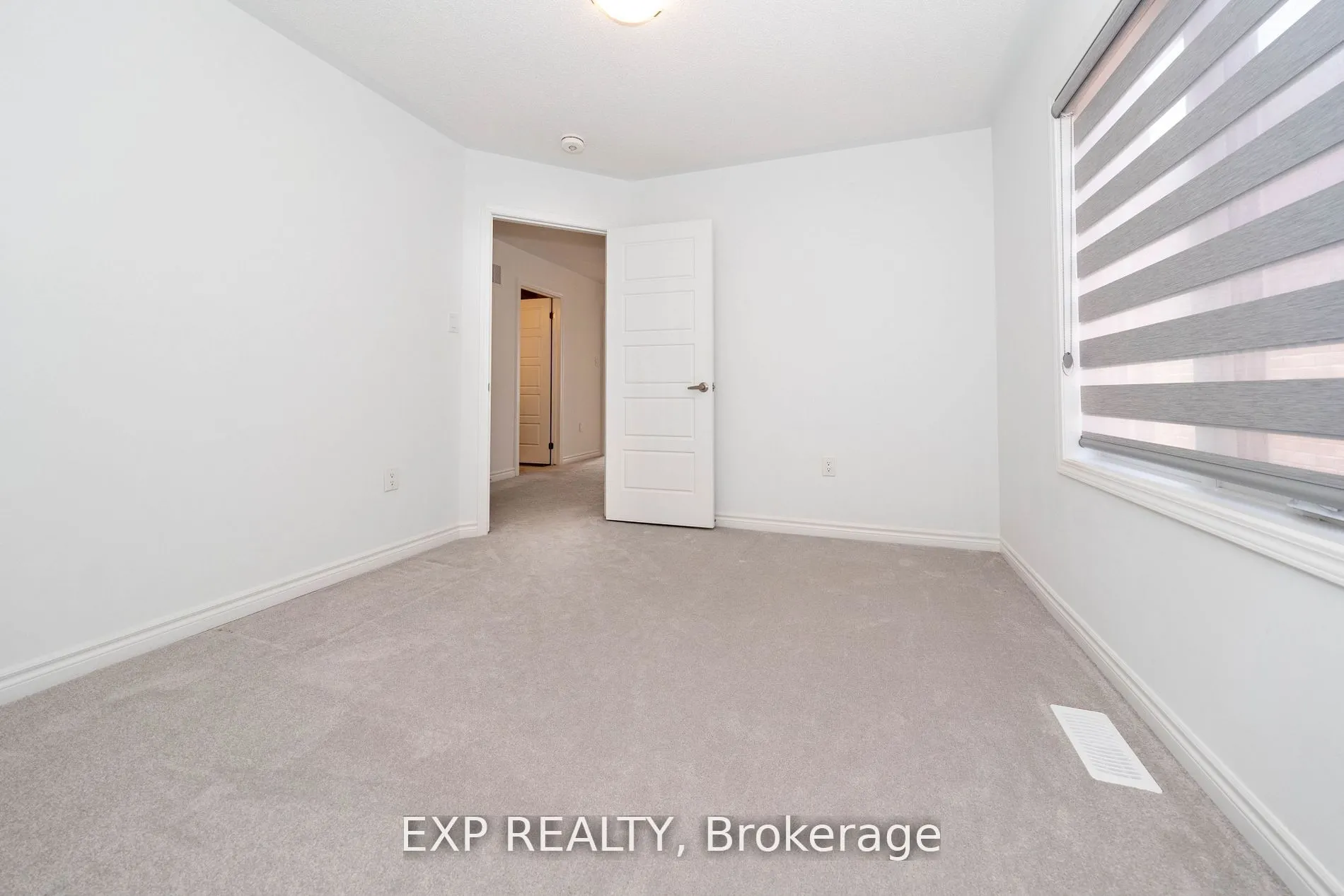 558 Kennedy Circle W