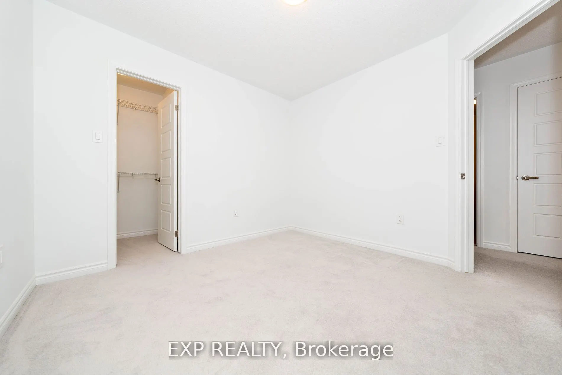 558 Kennedy Circle W