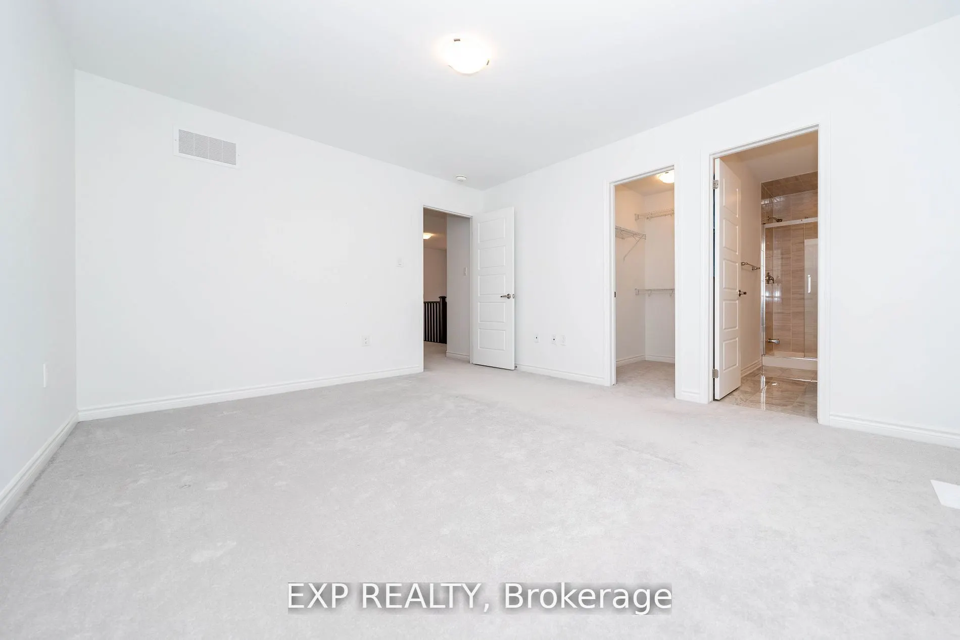 558 Kennedy Circle W