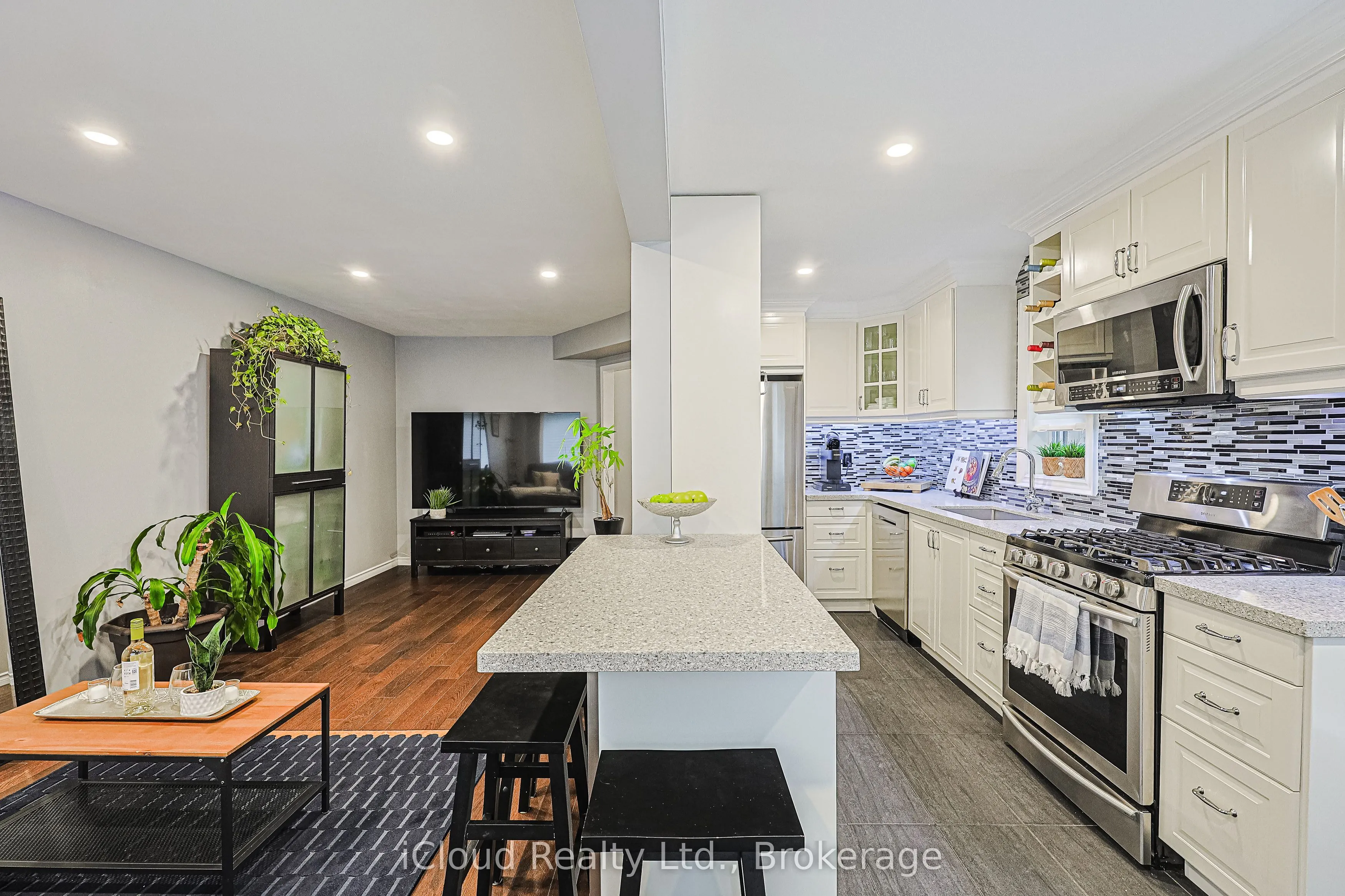 5958 Greensboro Drive, #30