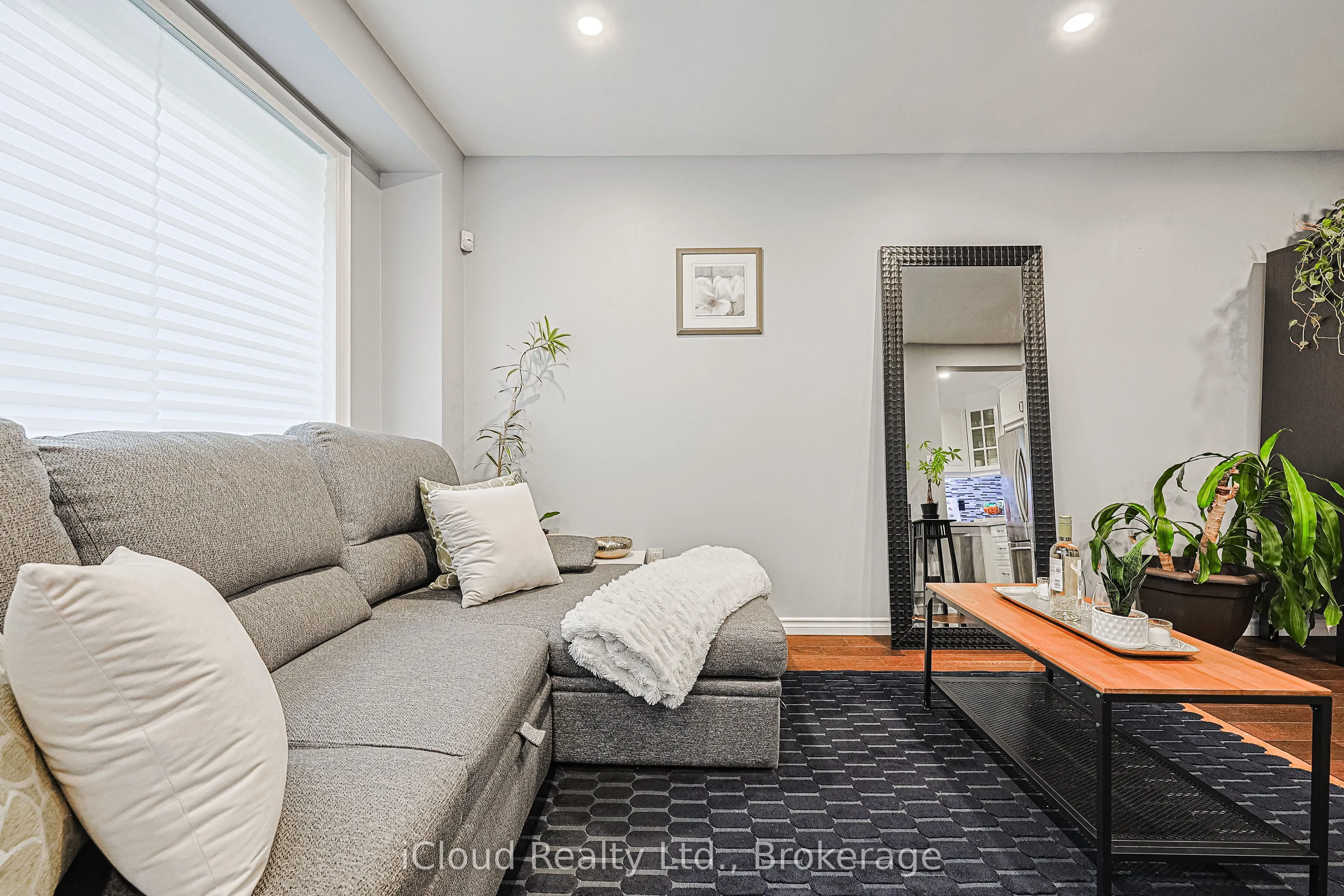 5958 Greensboro Drive, #30