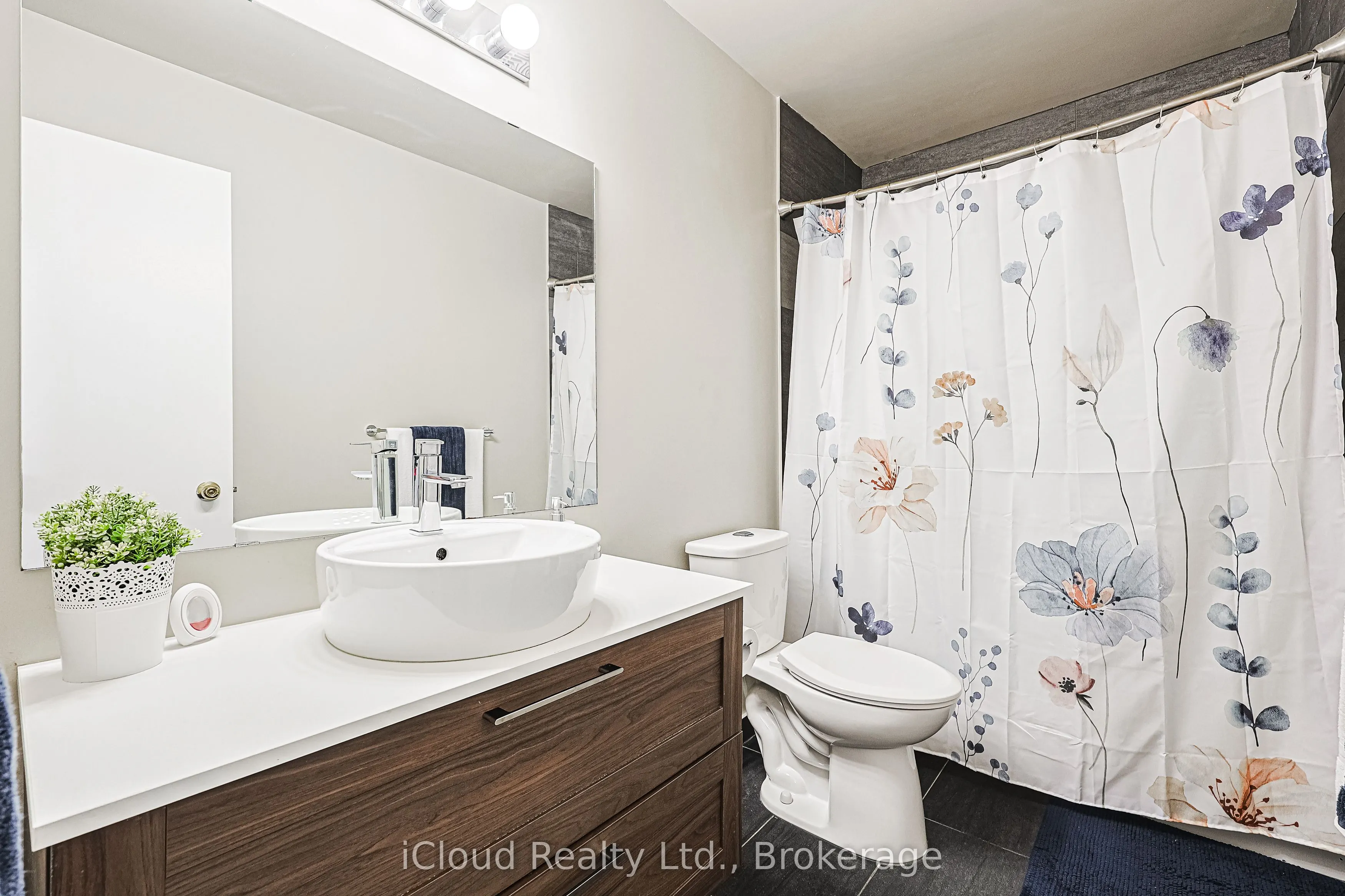 5958 Greensboro Drive, #30