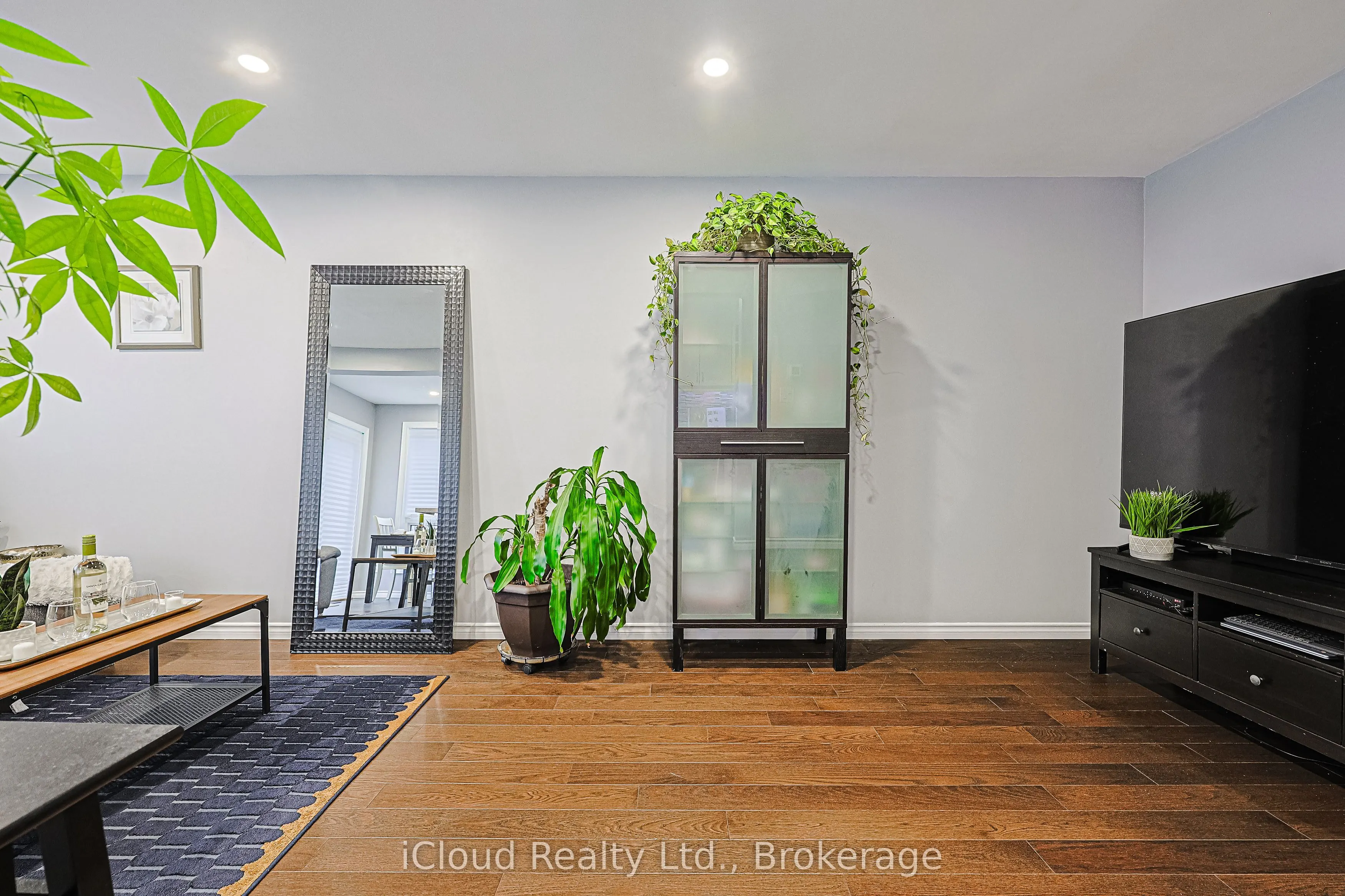 5958 Greensboro Drive, #30