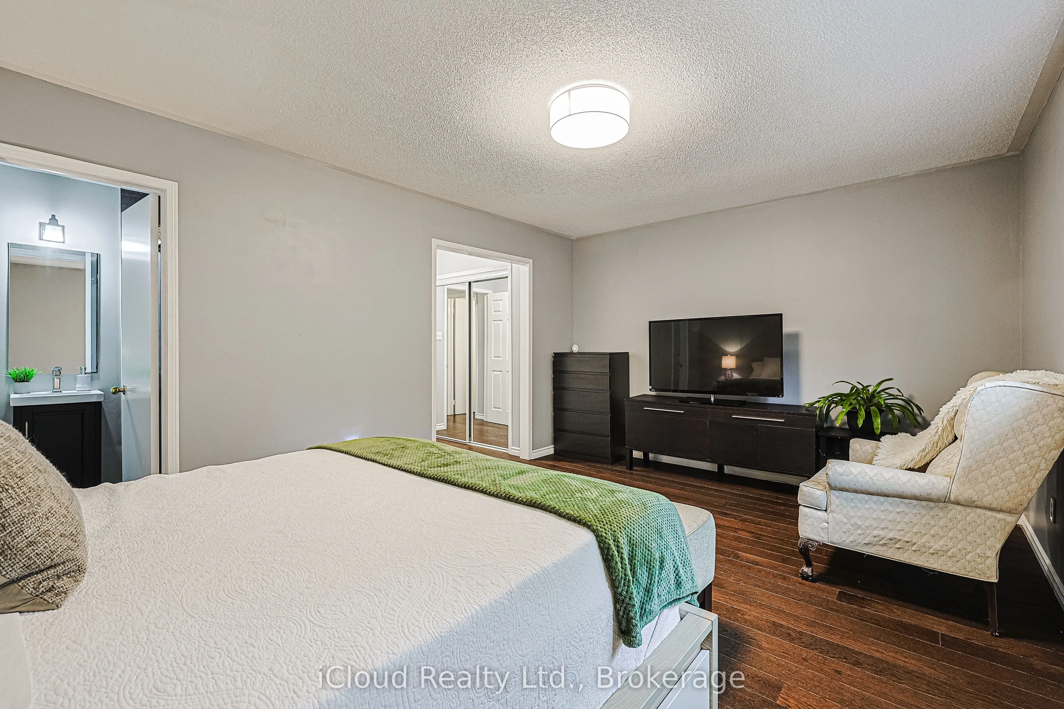 5958 Greensboro Drive, #30