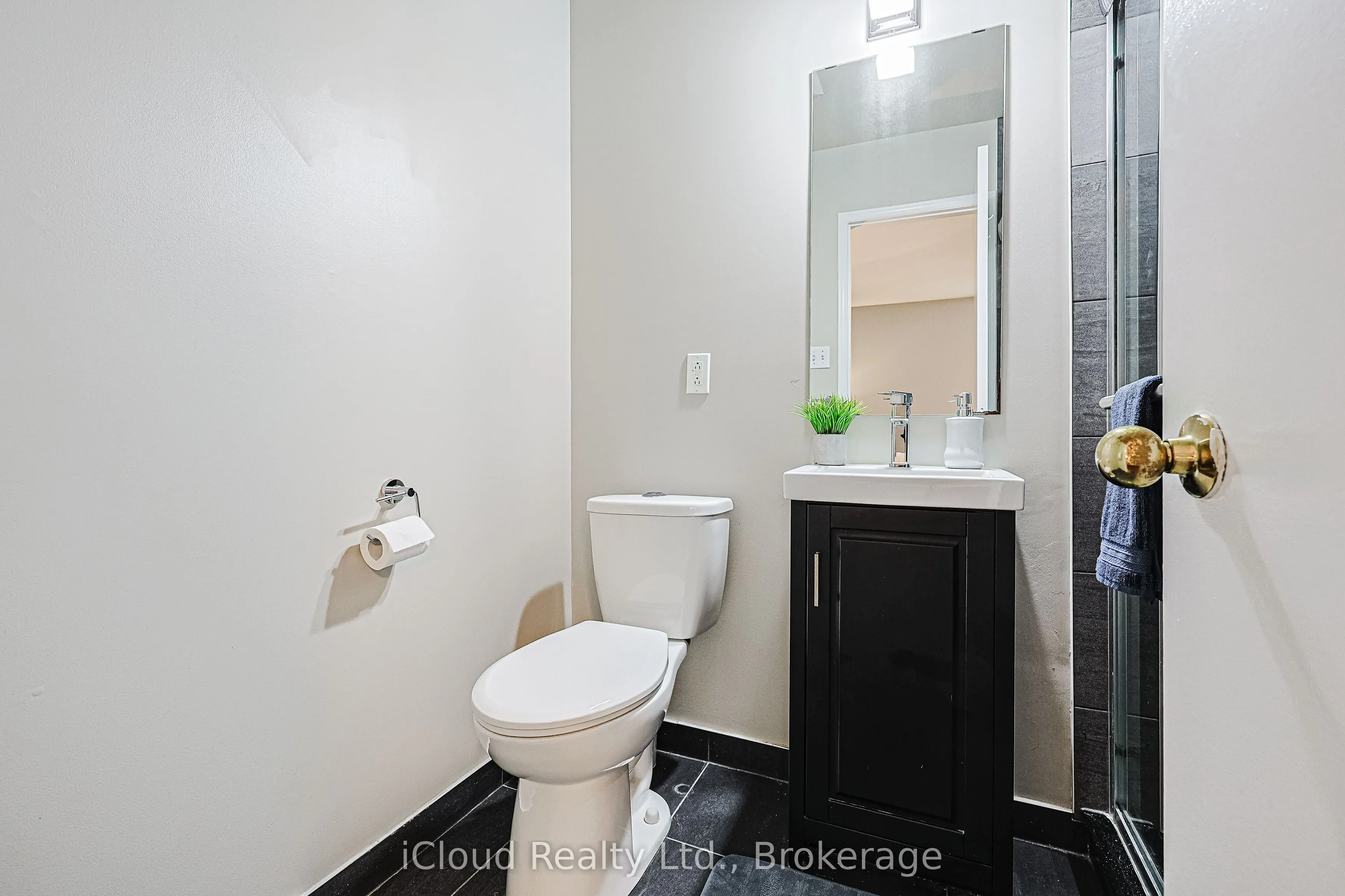 5958 Greensboro Drive, #30