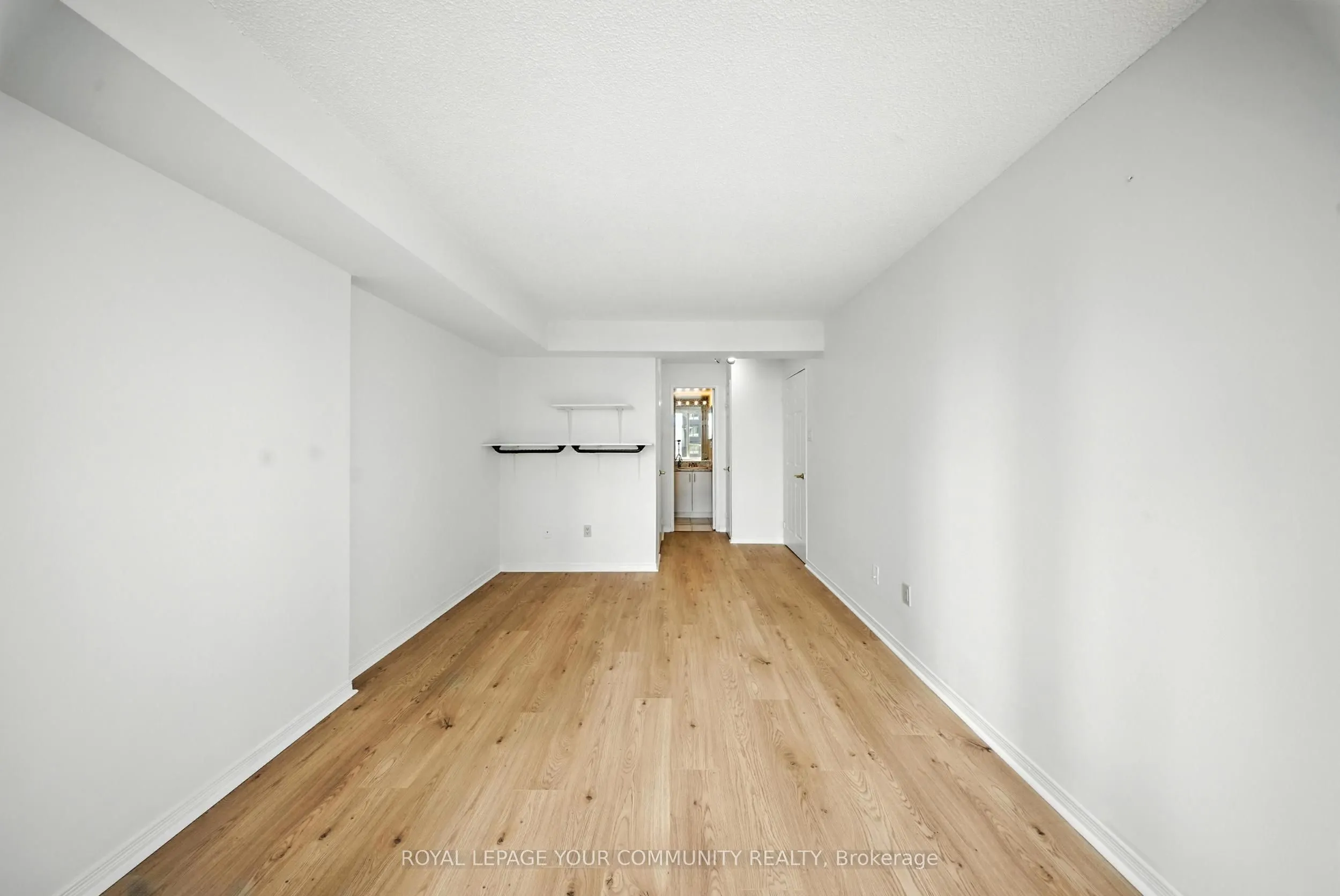 330 Rathburn Road W, #1404