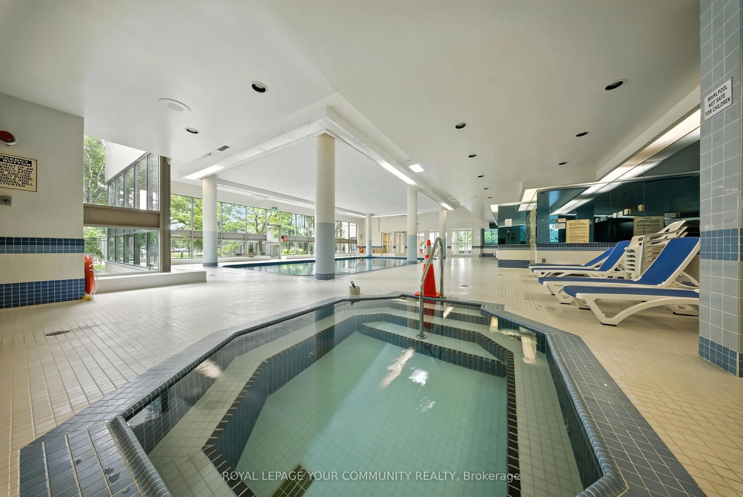 330 Rathburn Road W, #1404