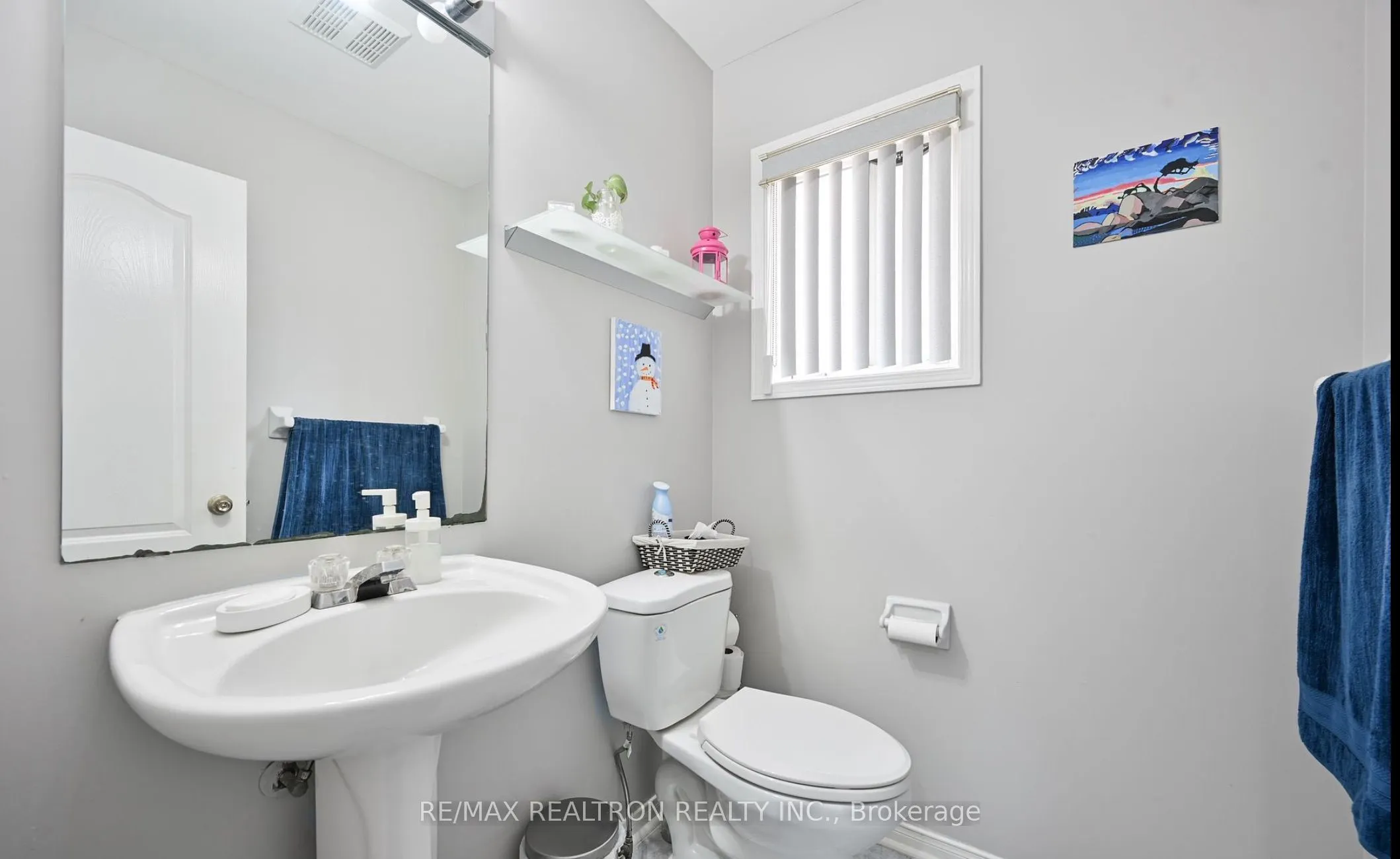 61 Fallstar Crescent