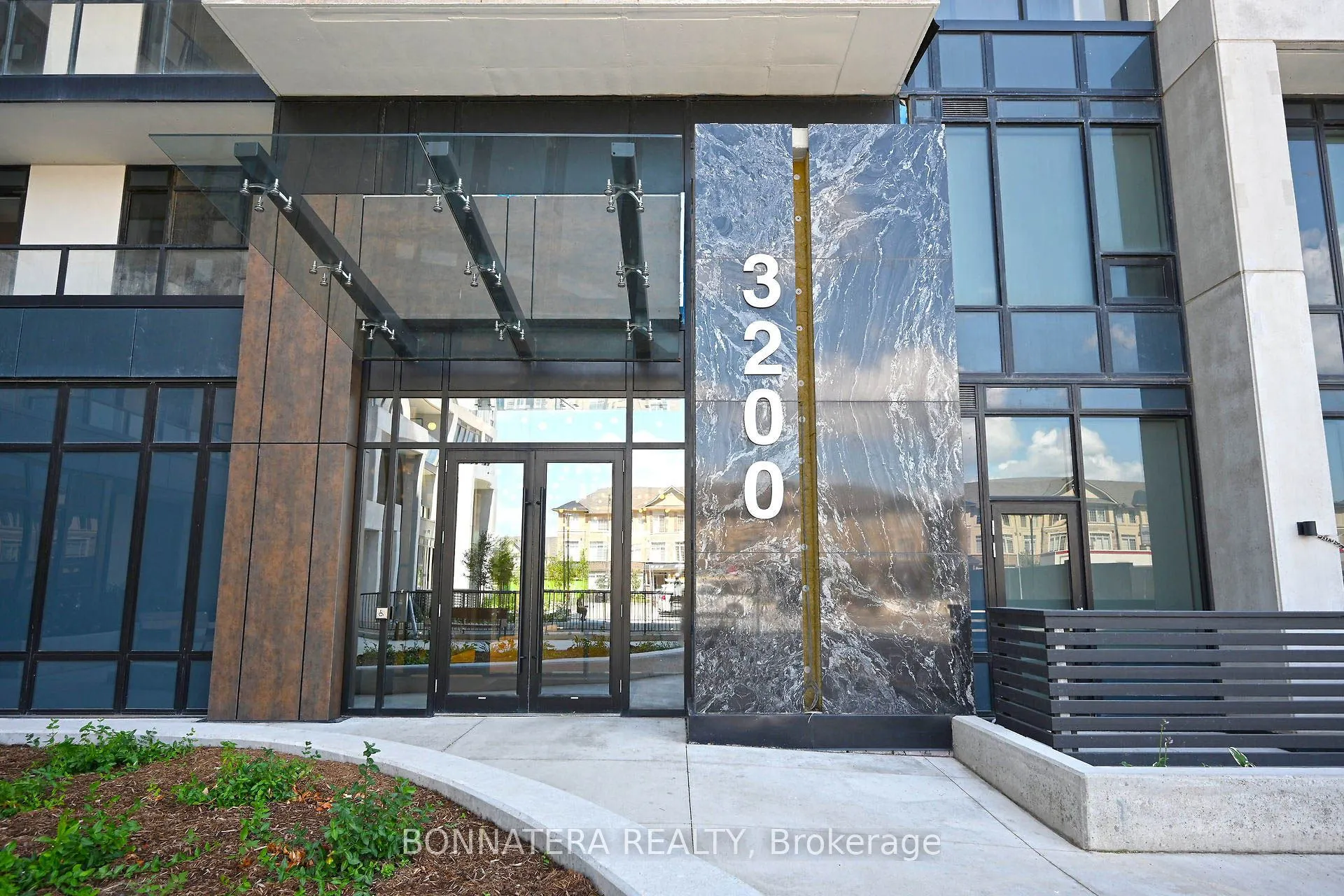 3200 William Coltson Avenue, #626