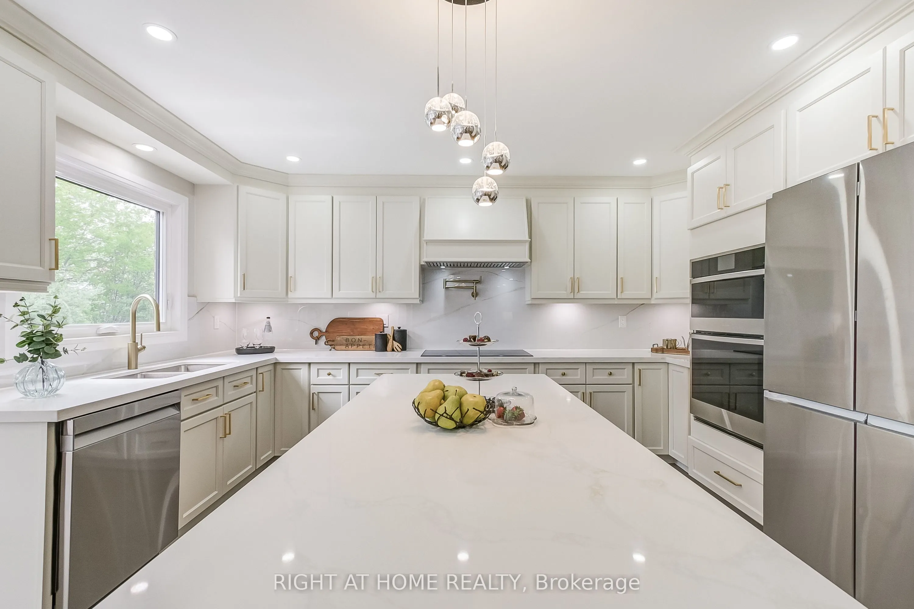 1308 Fieldcrest Lane