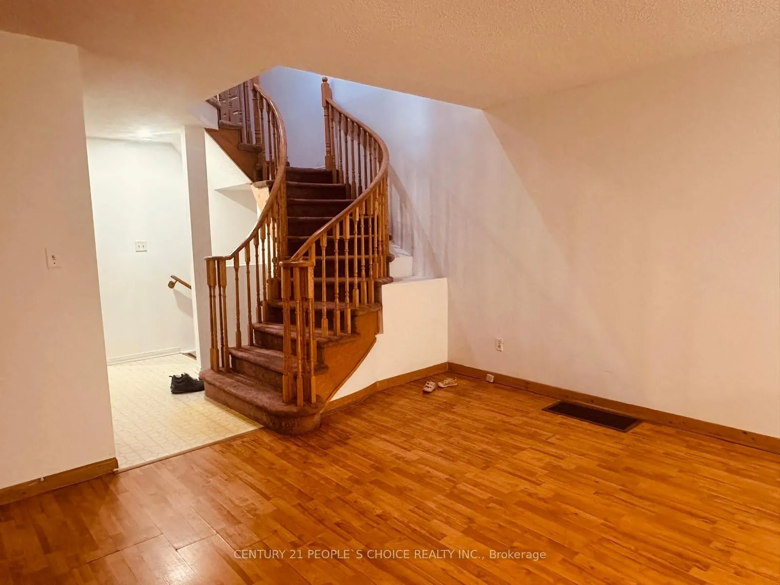 48 Yellow Brick Road