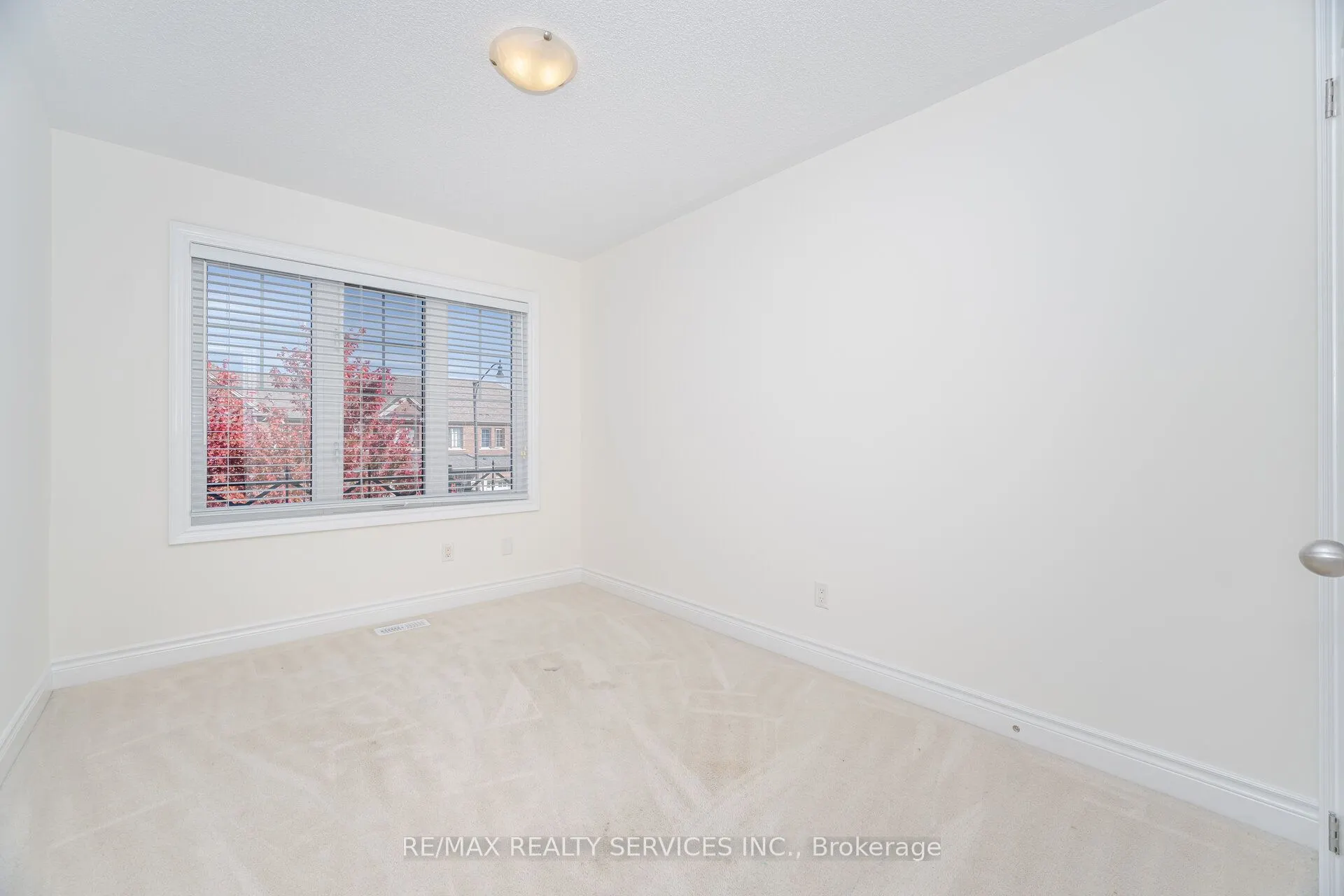 7 Lady Evelyn Crescent