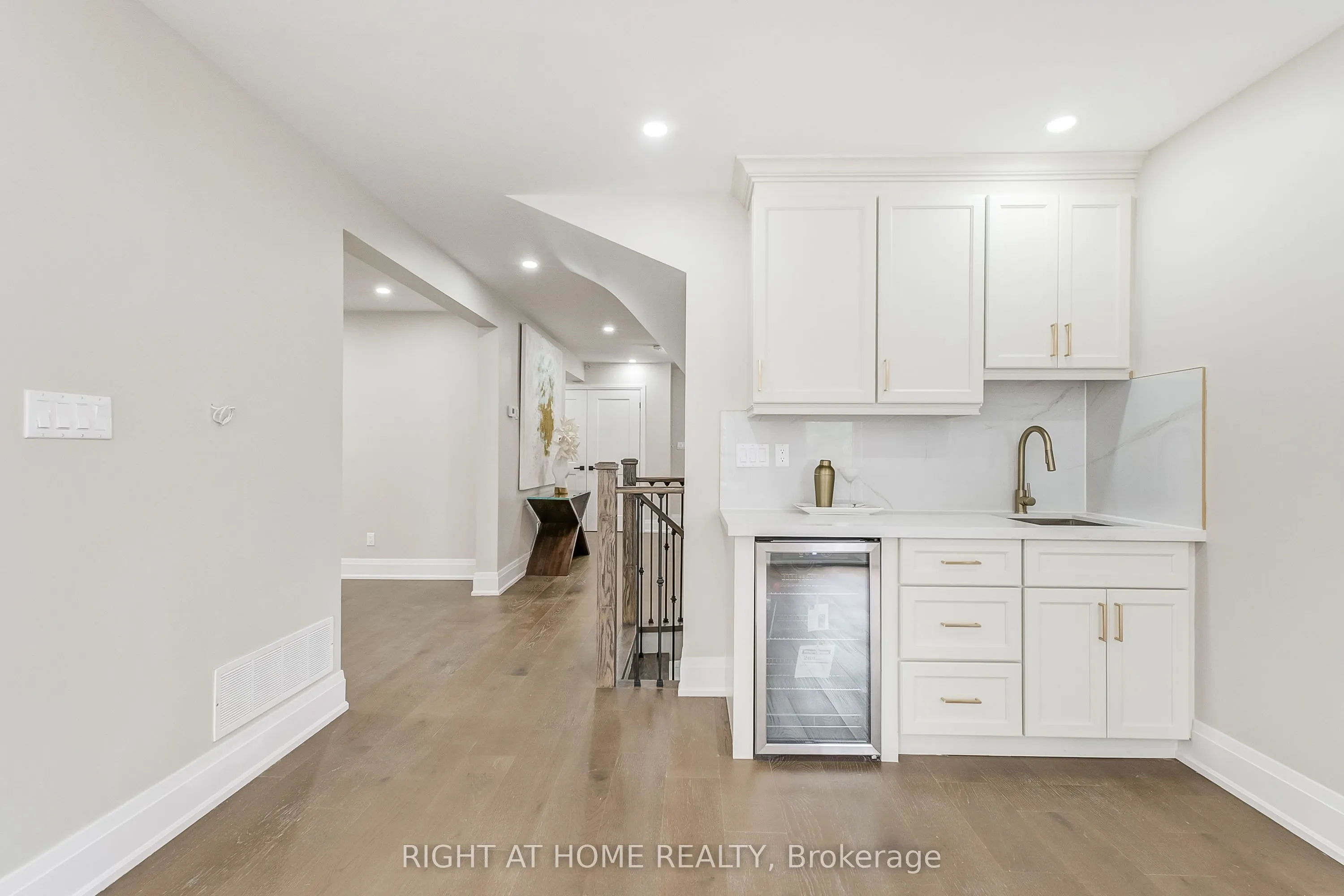 1308 Fieldcrest Lane