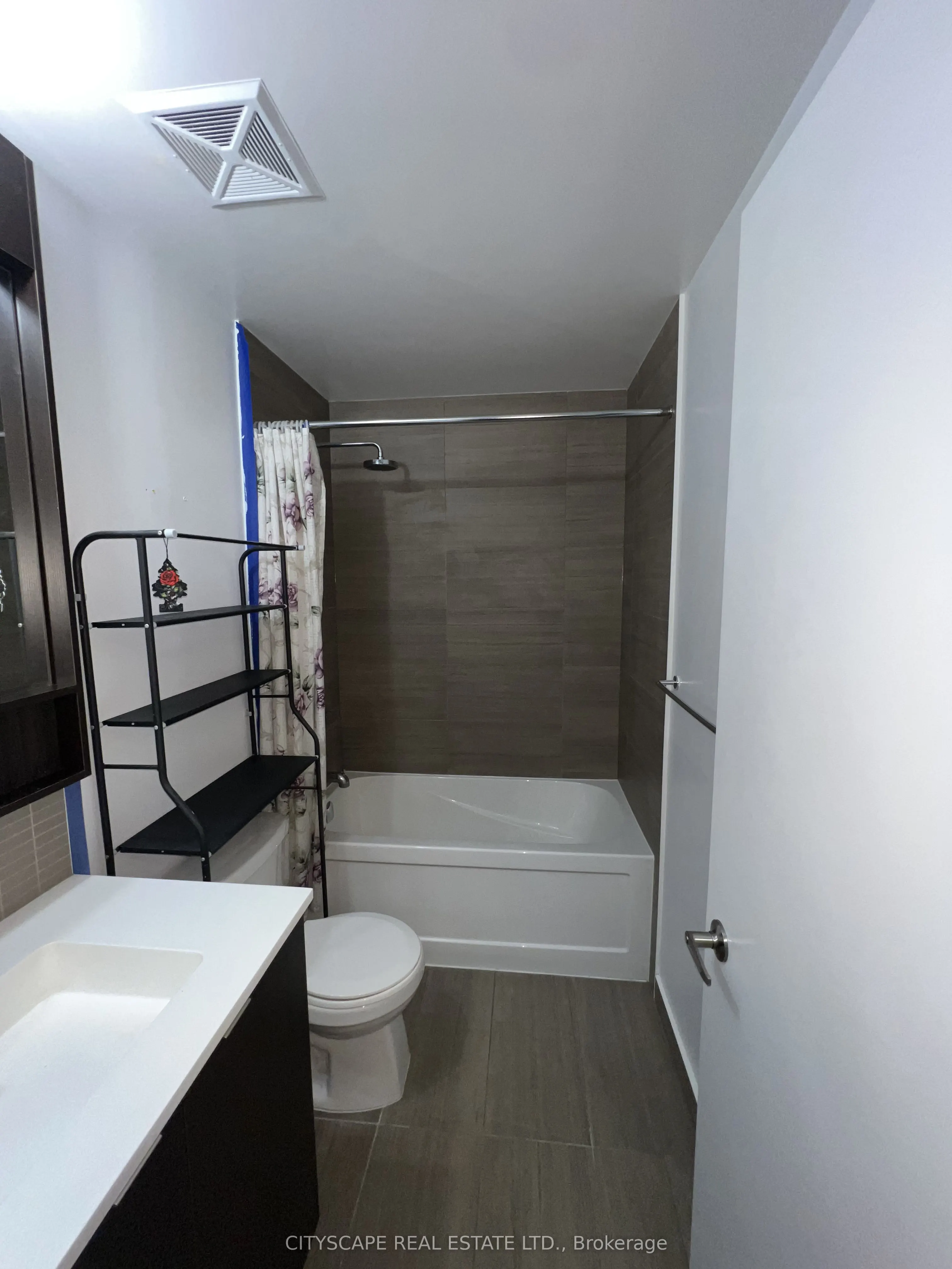 2560 Eglinton Avenue, #1503